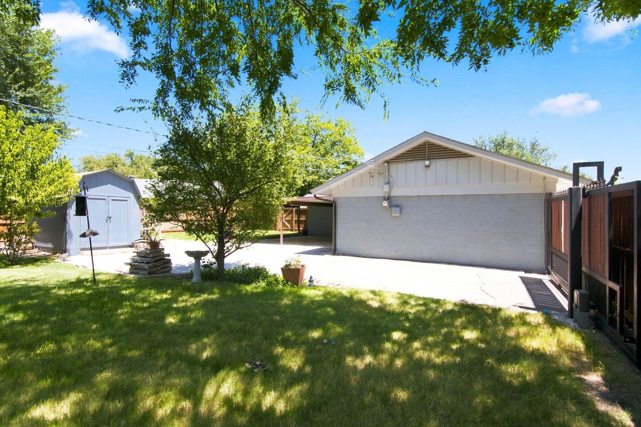 main property photo 33