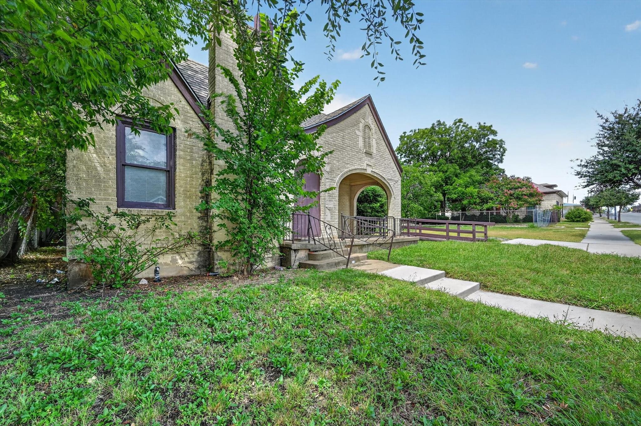main property photo 1