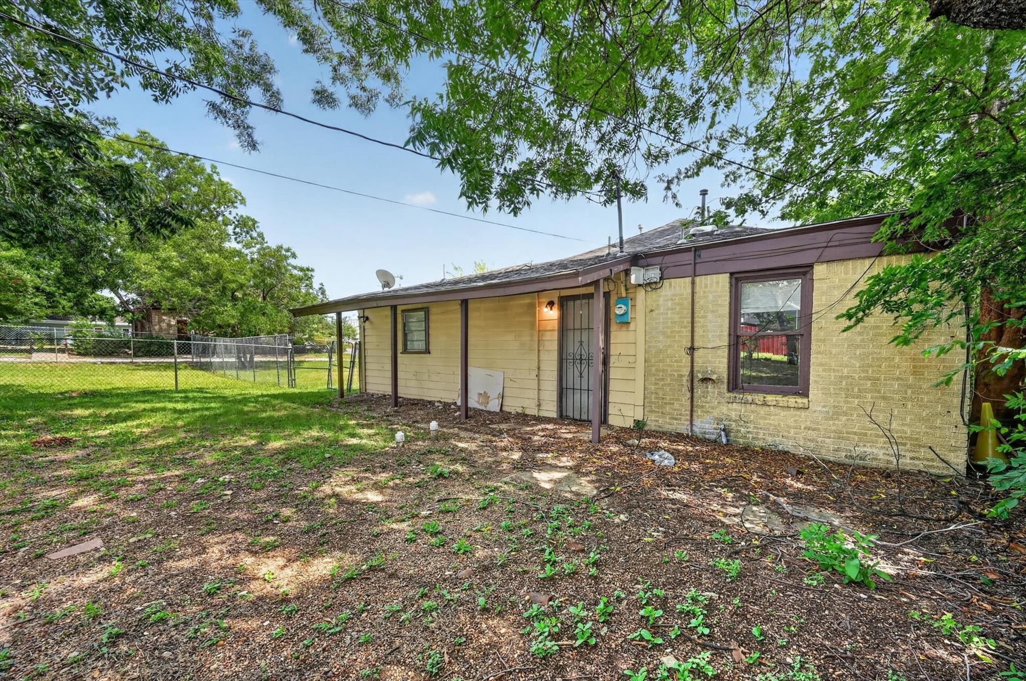 main property photo 35