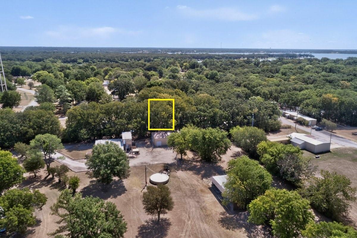main property photo 9