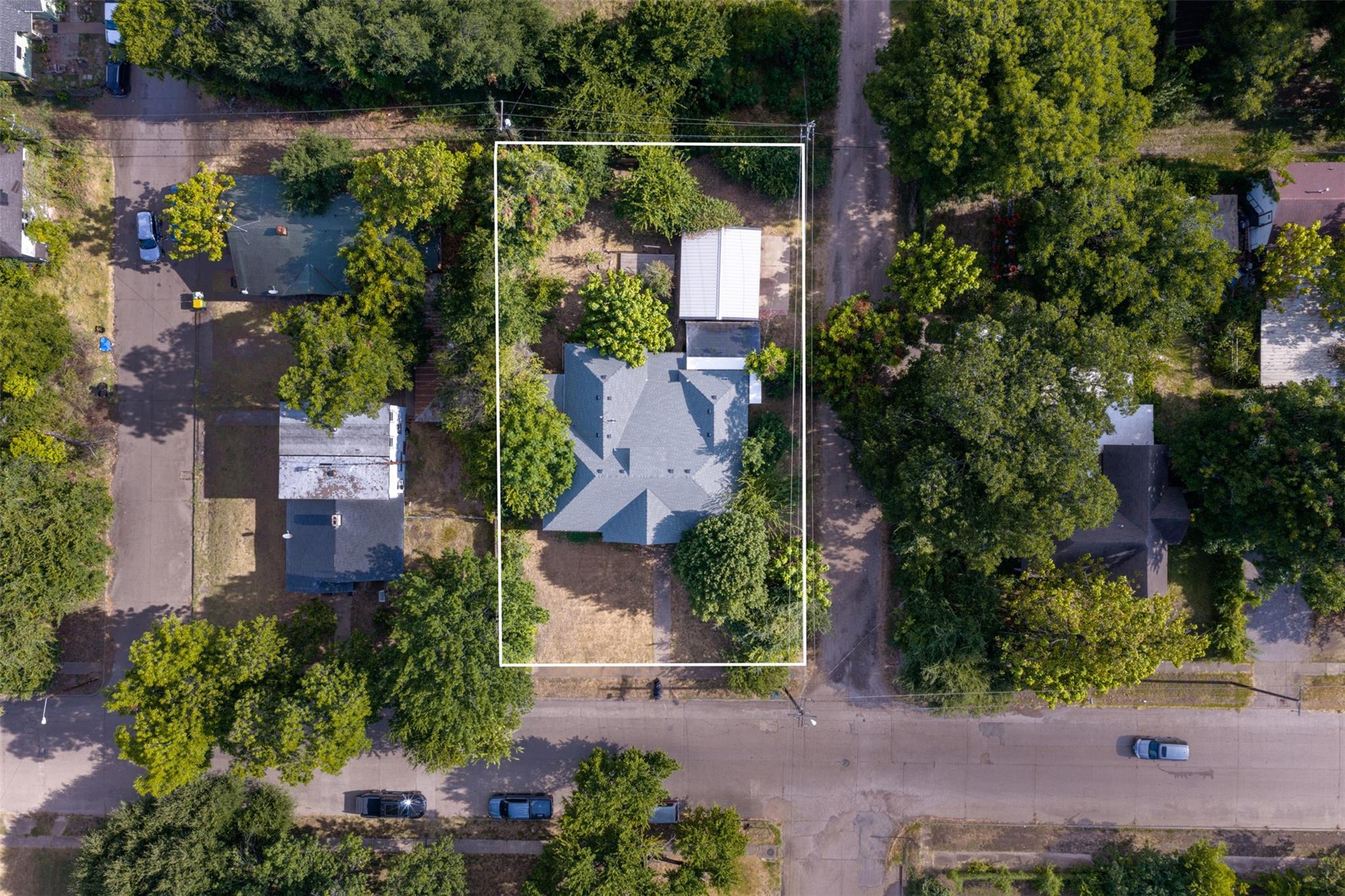 main property photo 38
