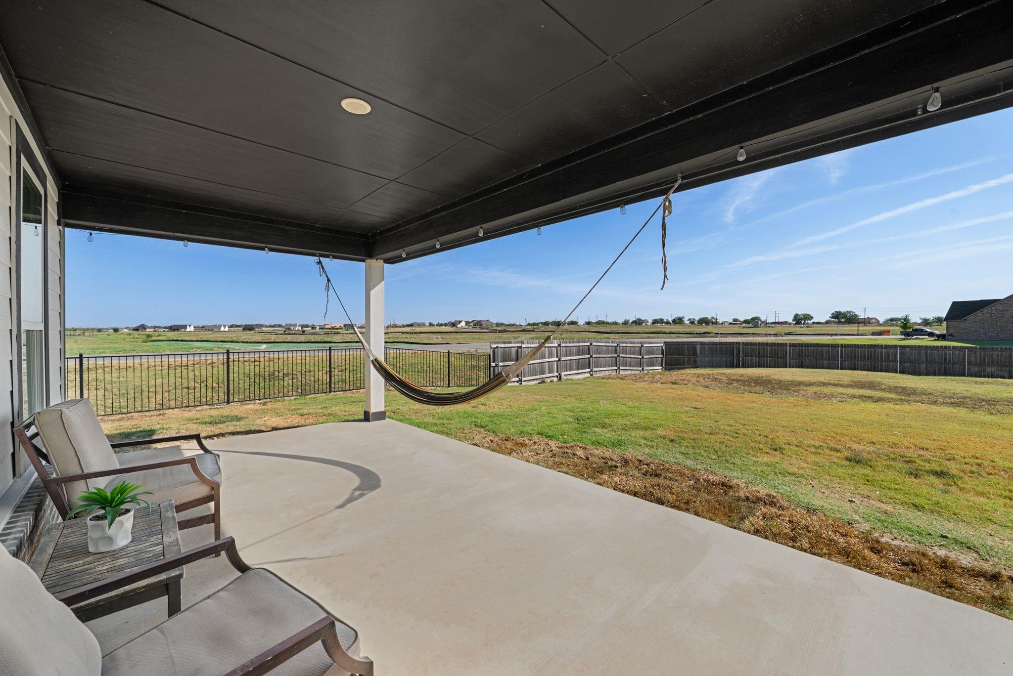 main property photo 30