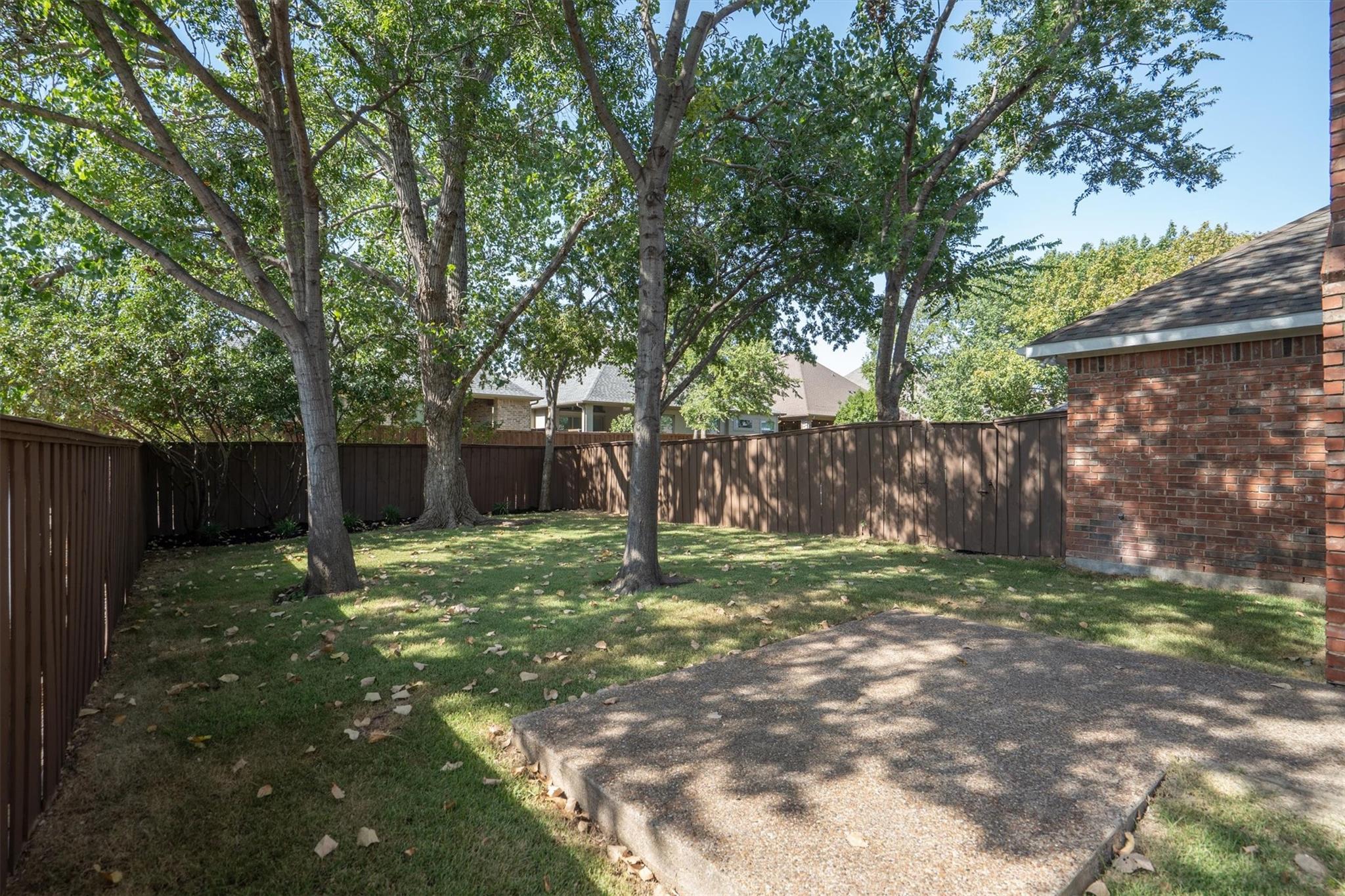 main property photo 30