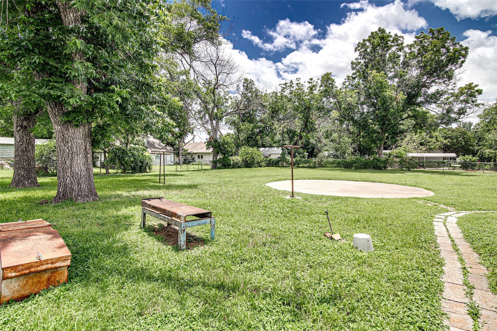 main property photo 20