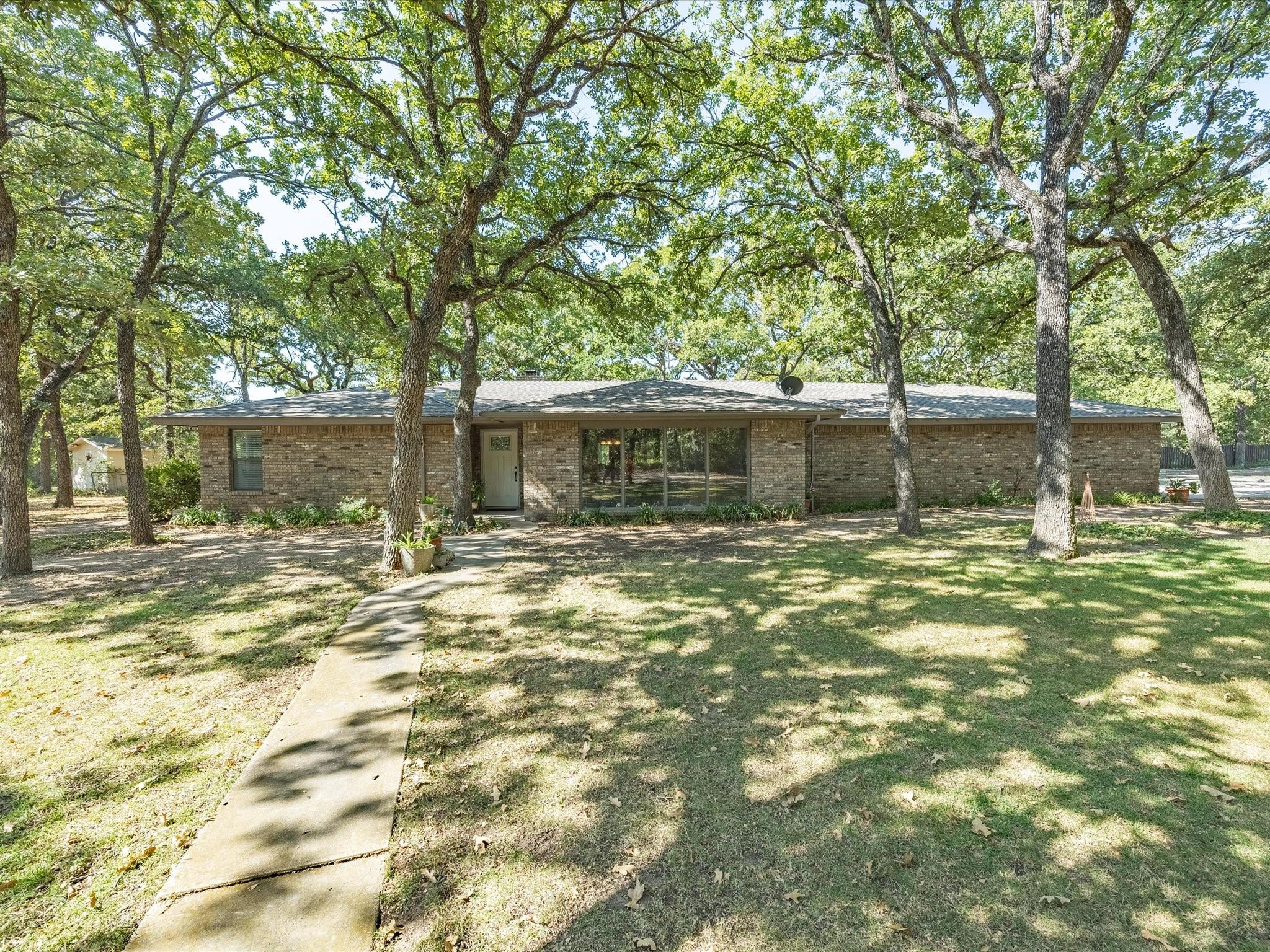 main property photo 0