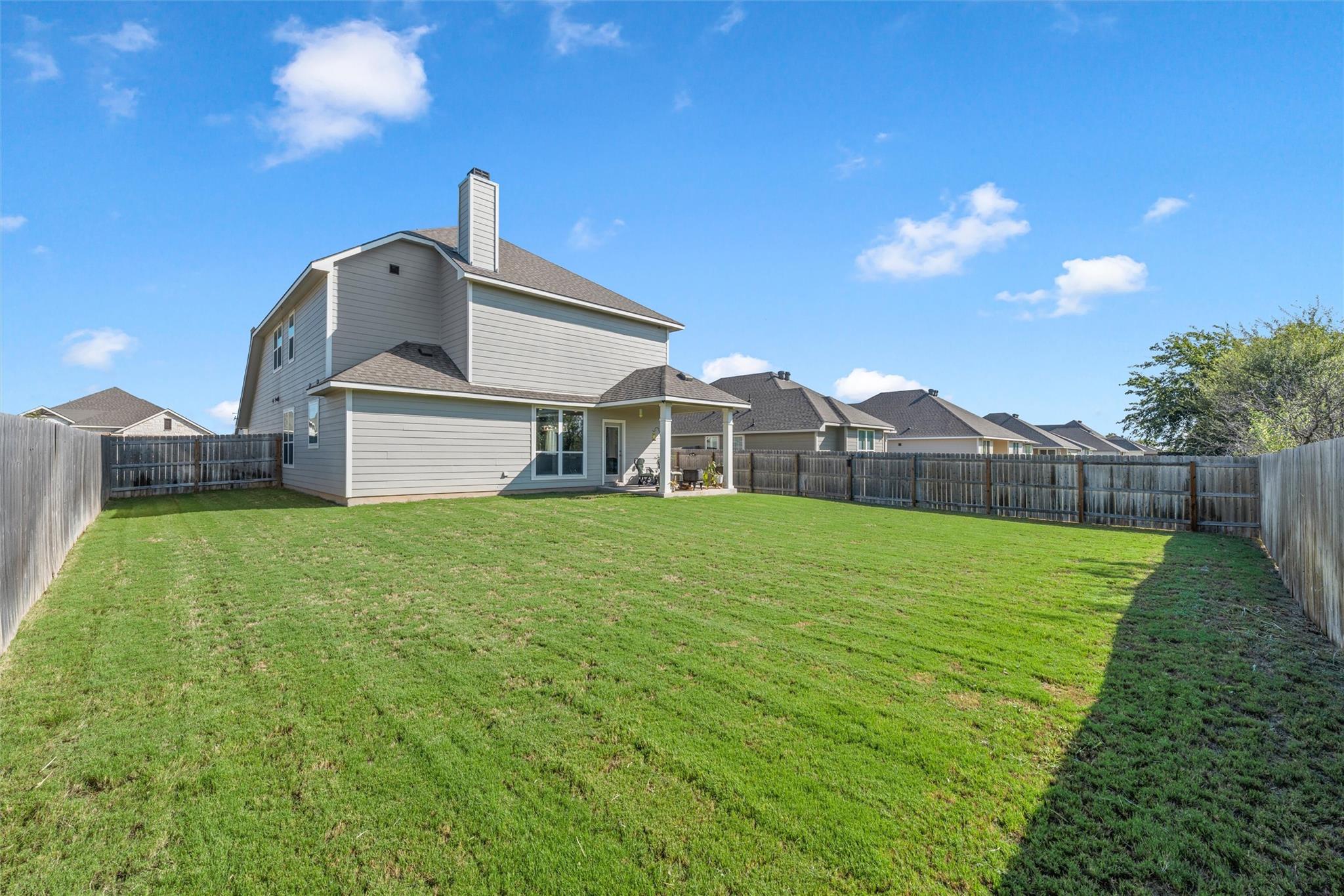 main property photo 23