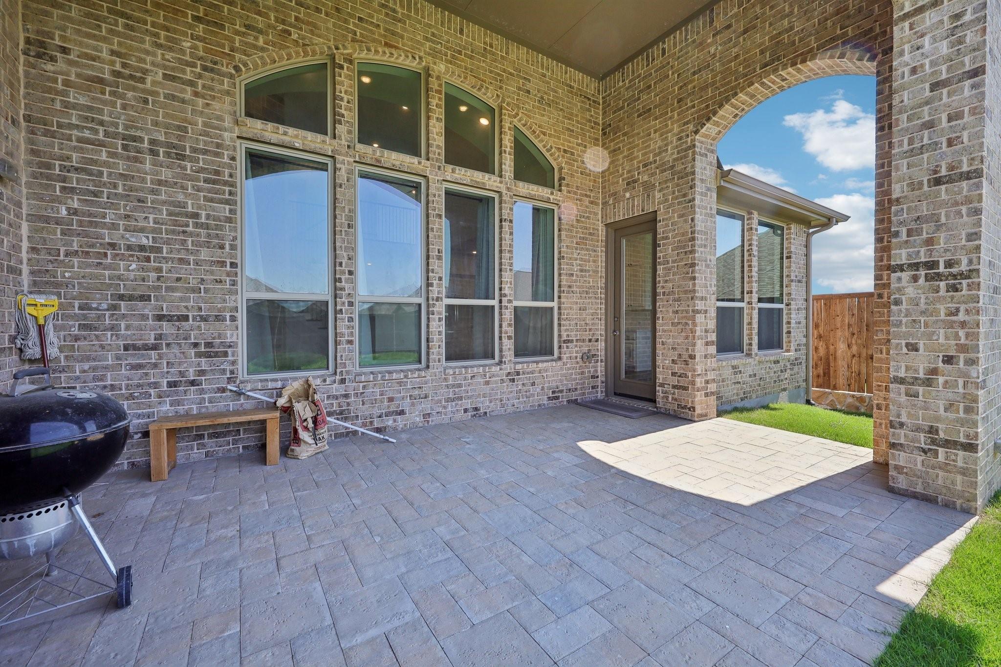 main property photo 37