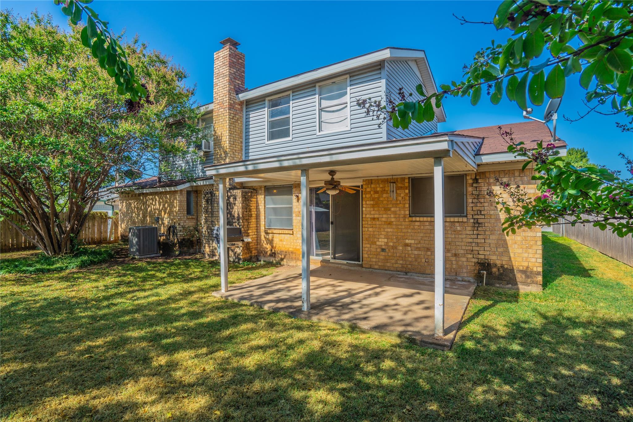 main property photo 8