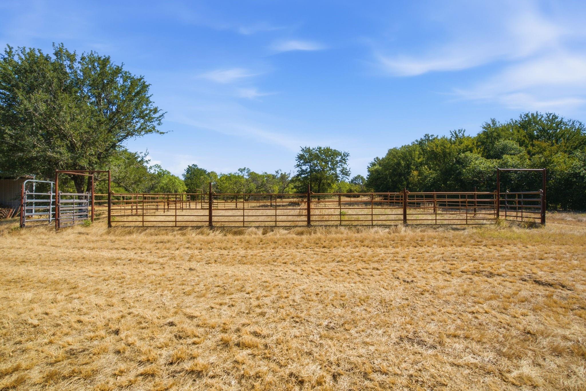 main property photo 8