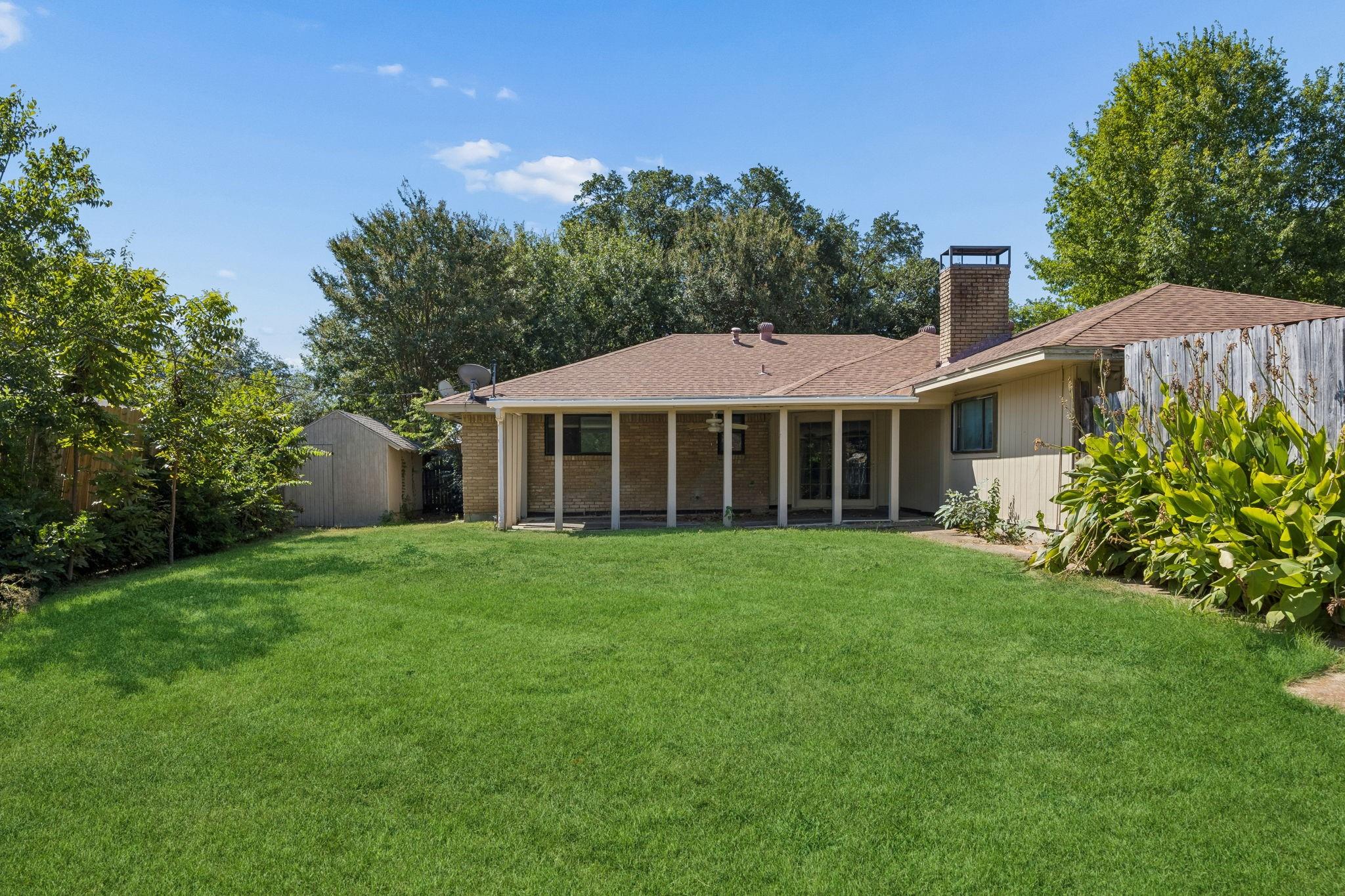 main property photo 23