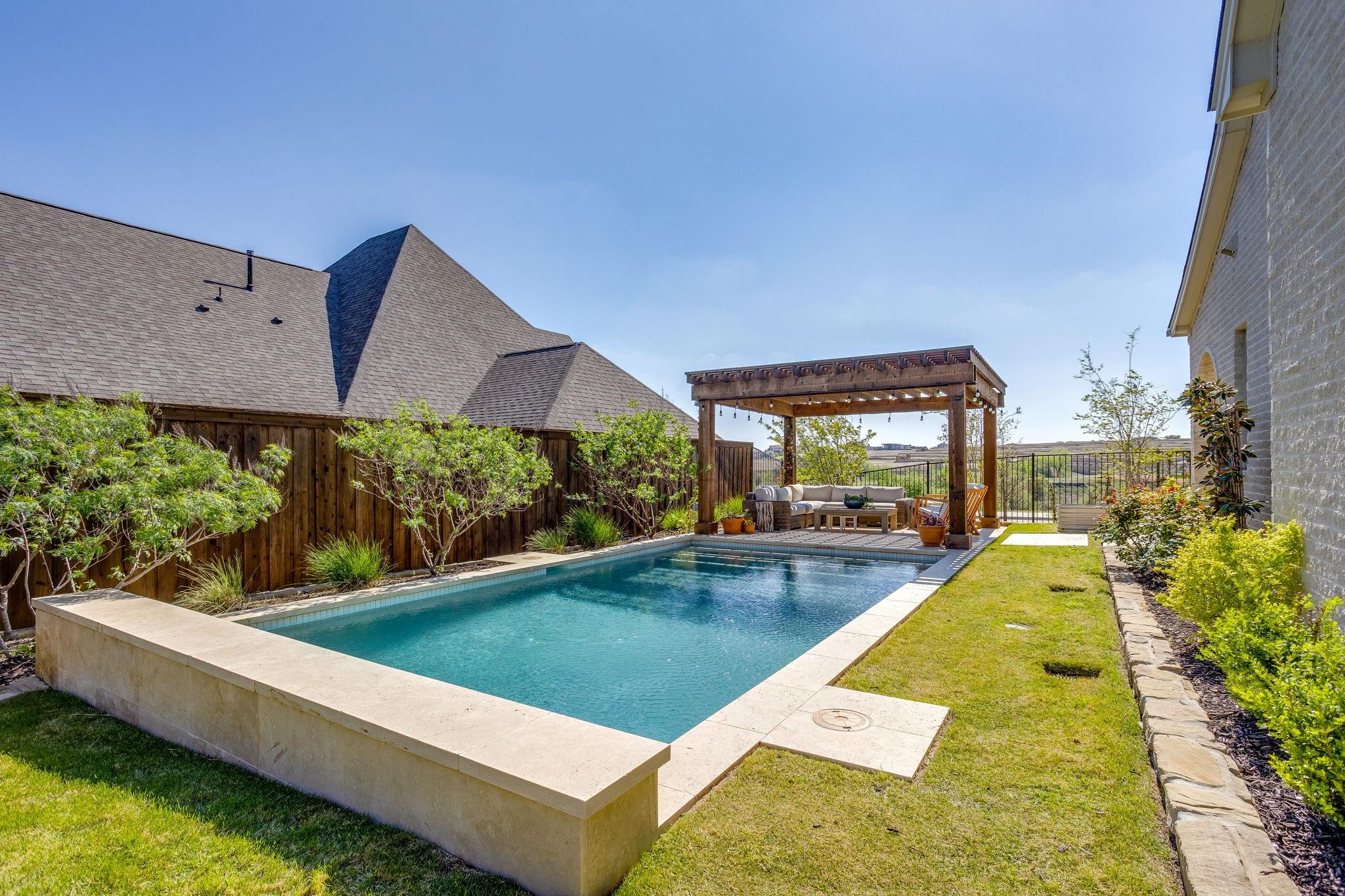 main property photo 39