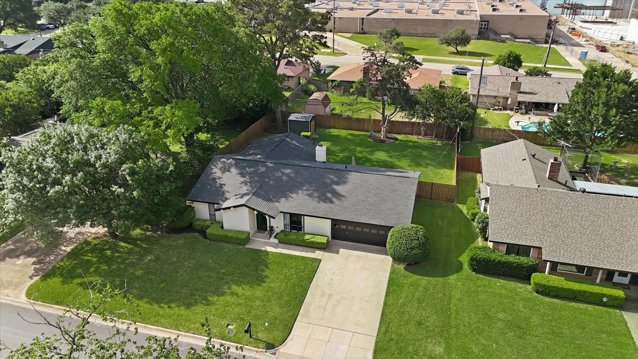 main property photo 36