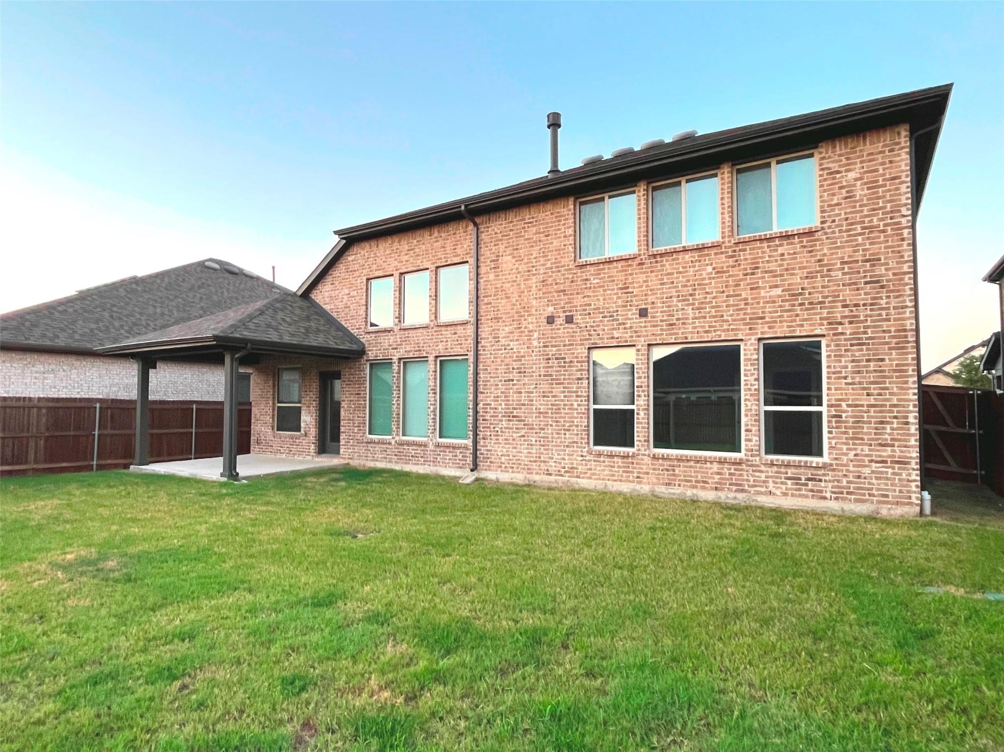 main property photo 25