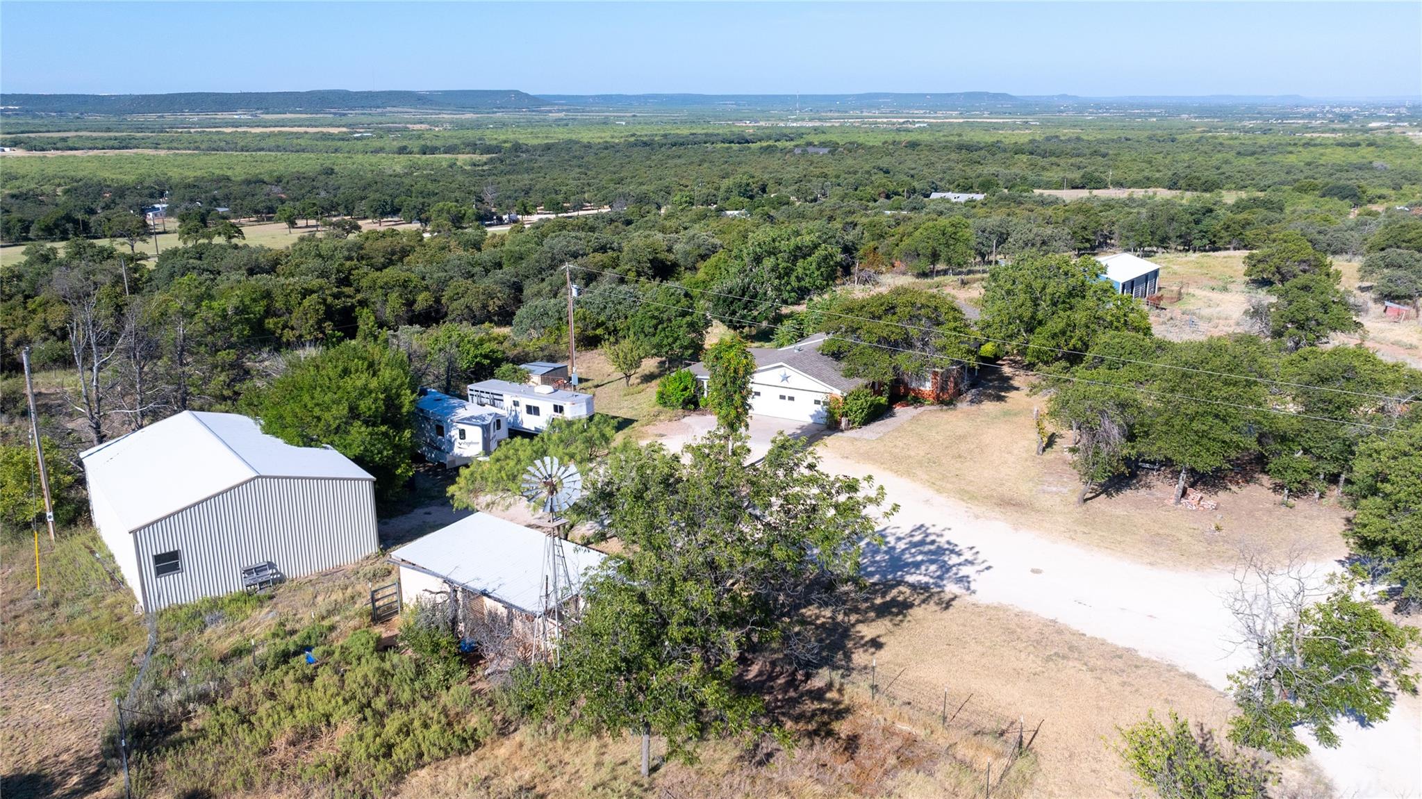main property photo 25