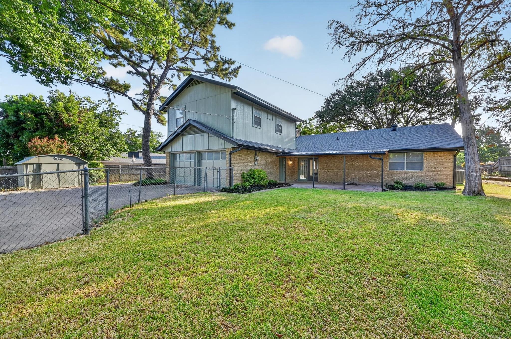 main property photo 26