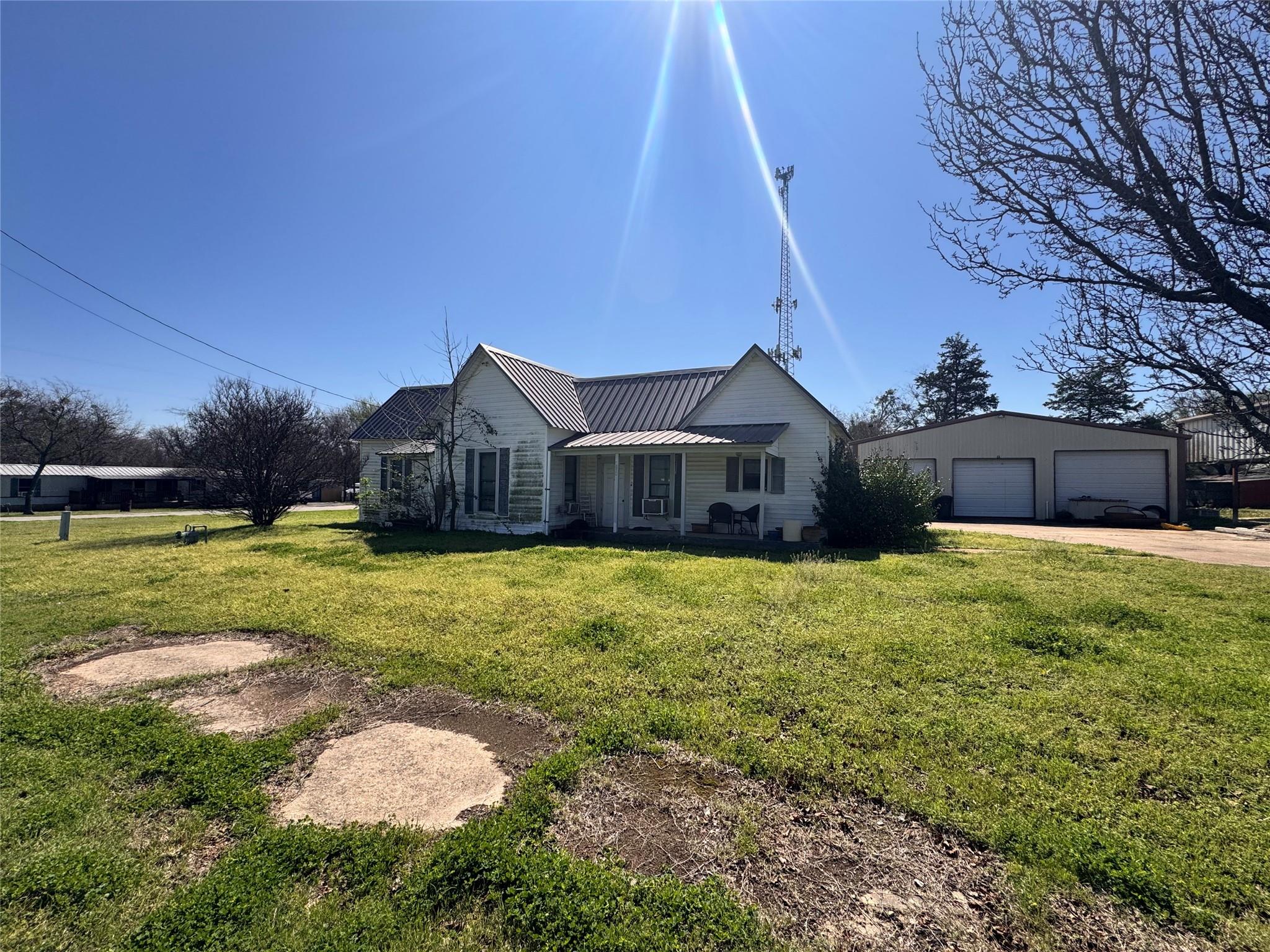 main property photo 5