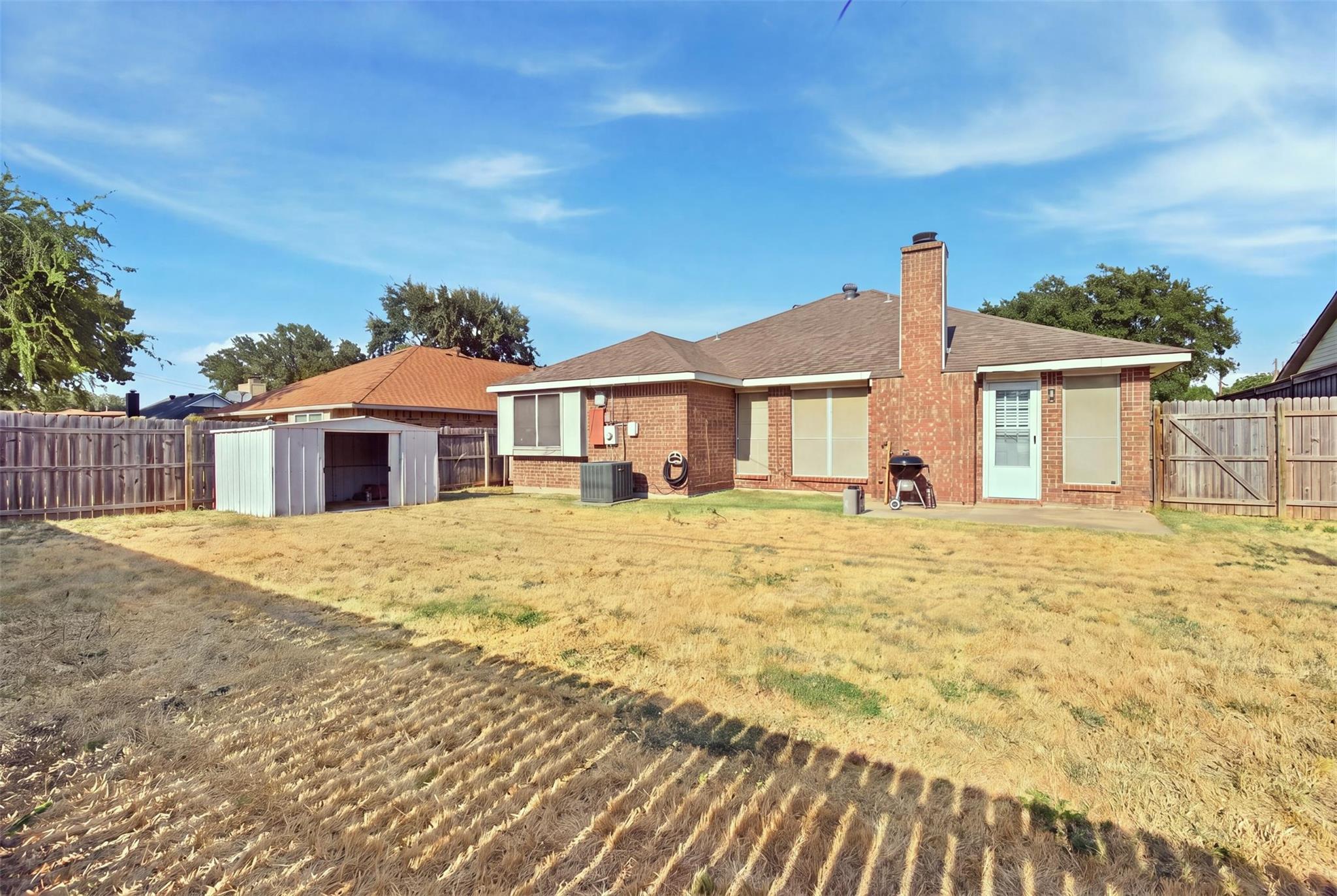 main property photo 27