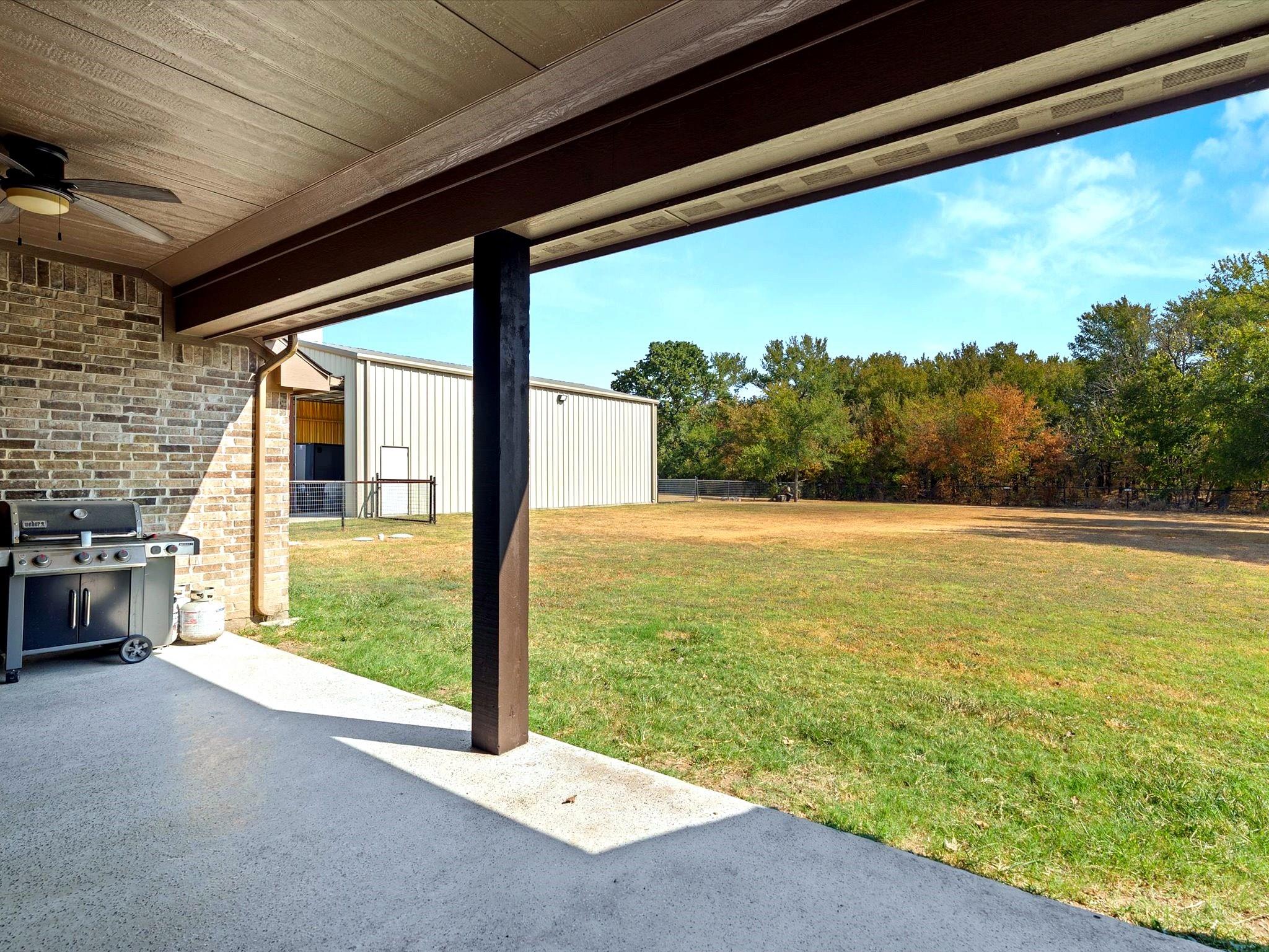 main property photo 22
