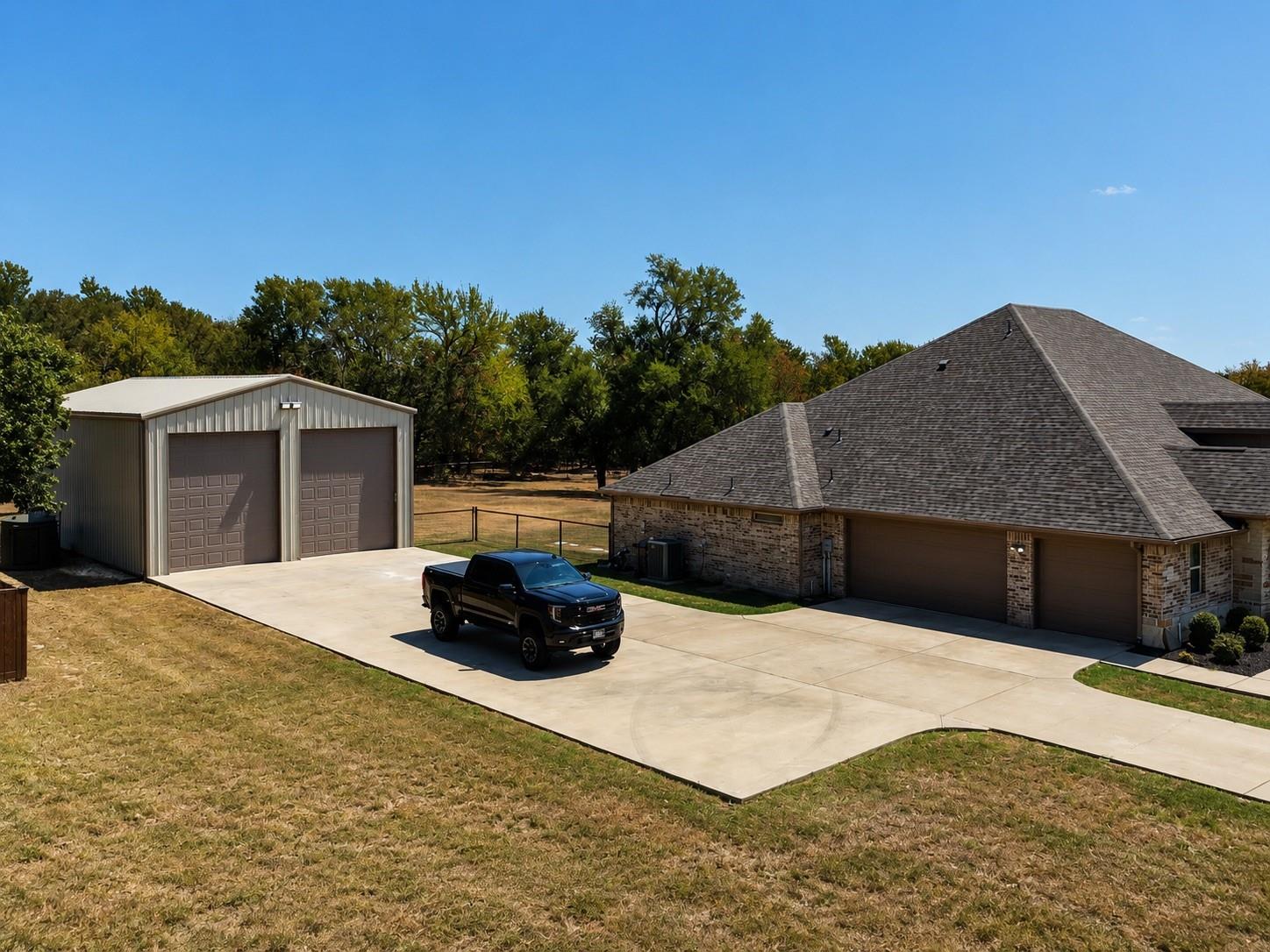 main property photo 29