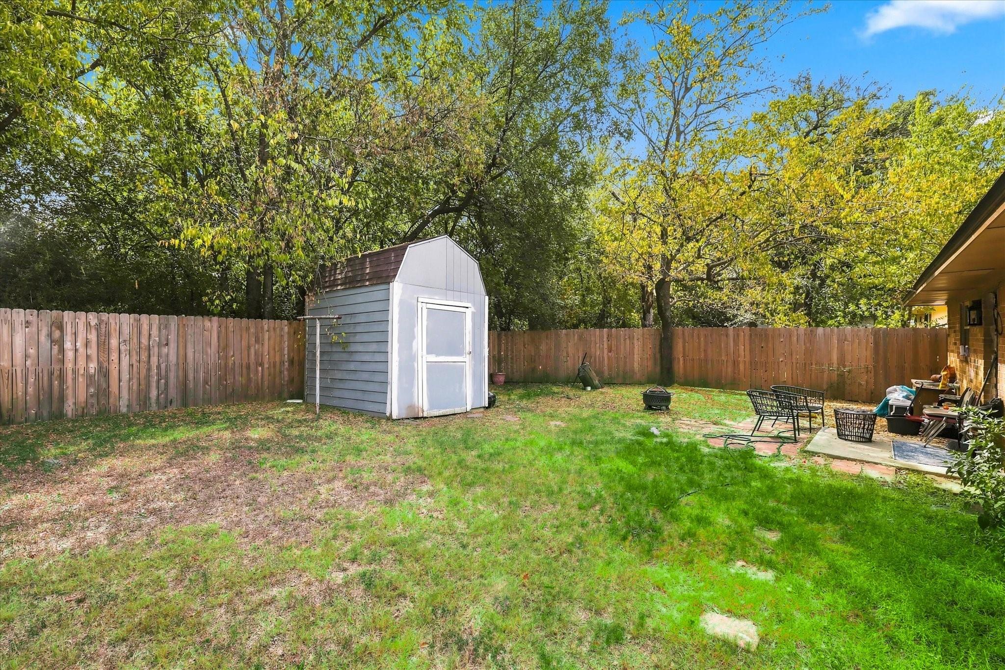 main property photo 16
