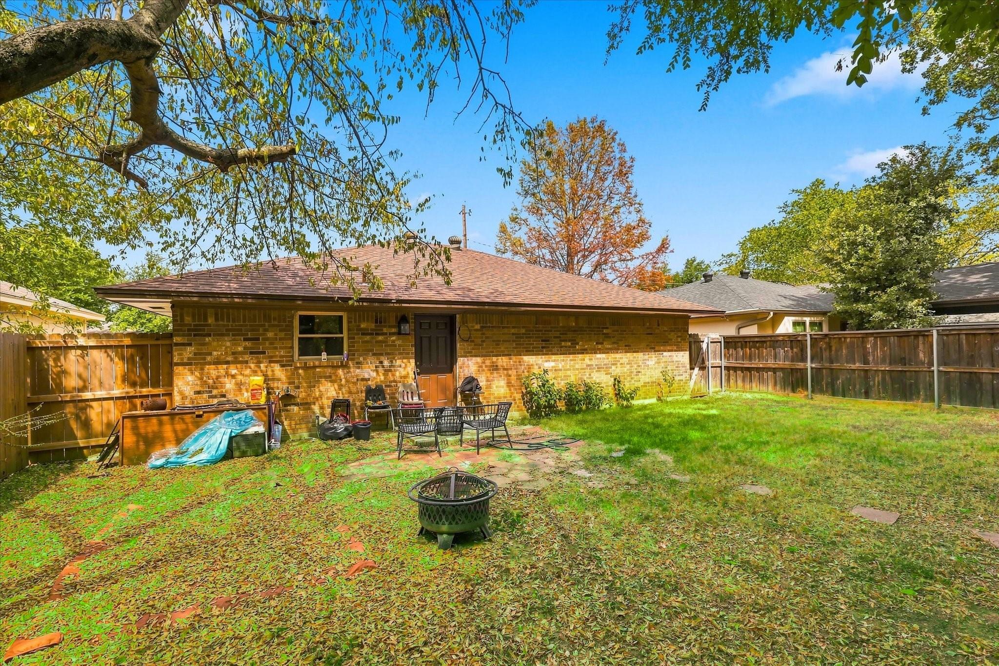main property photo 17