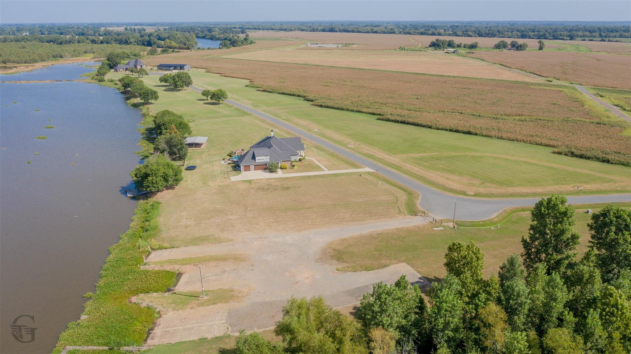 main property photo 12