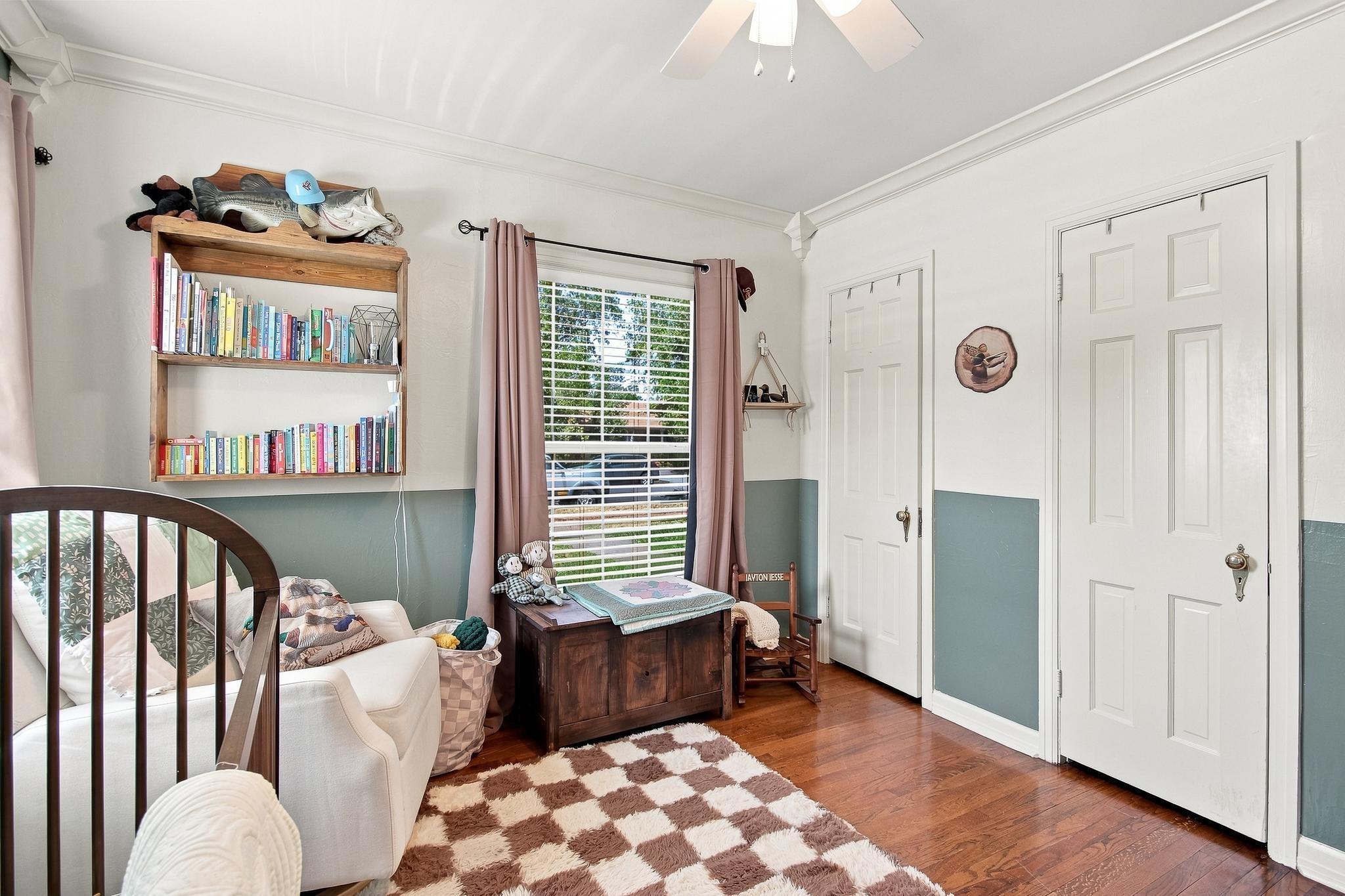 main property photo 28