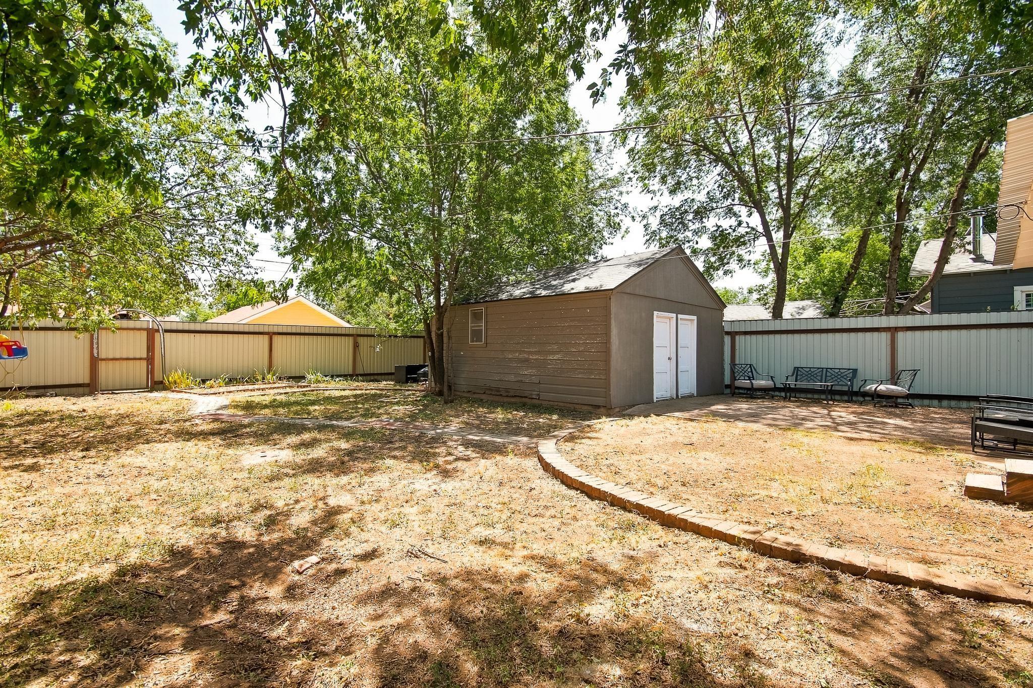 main property photo 30