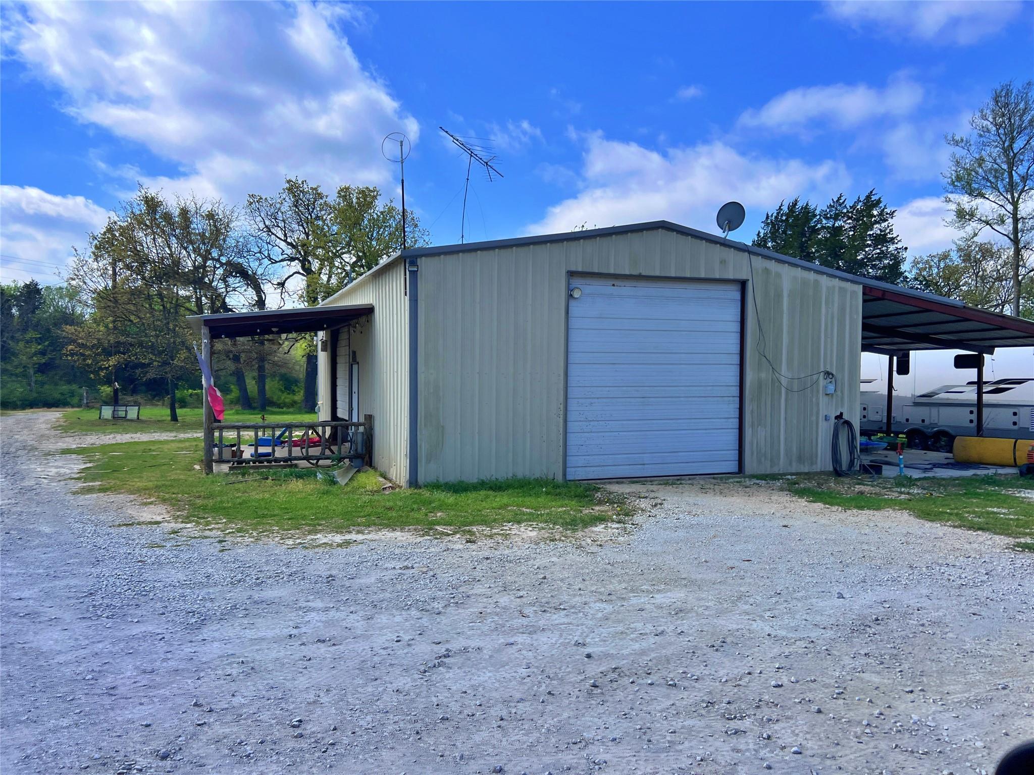 main property photo 36