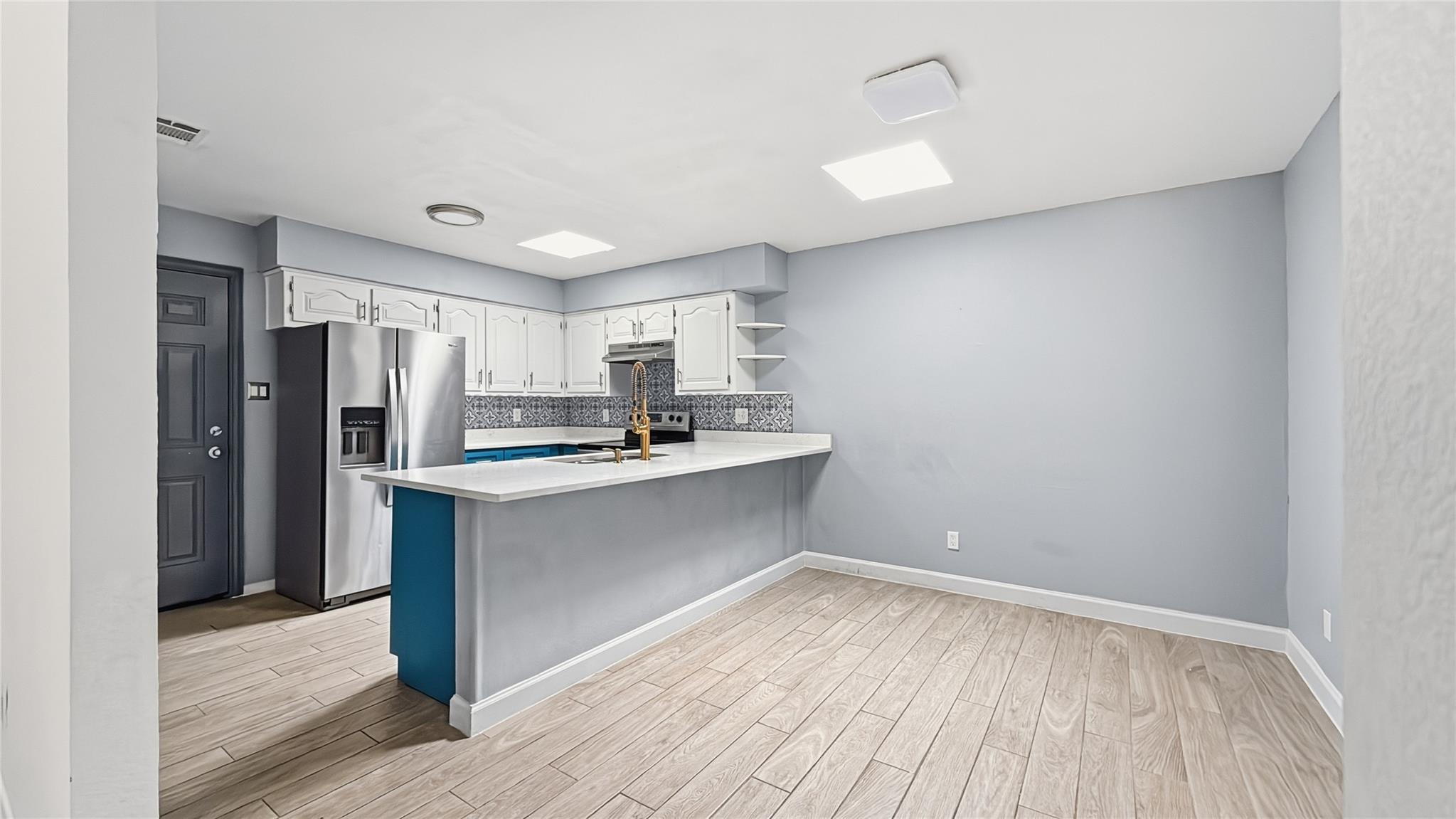 property viewer photo 7