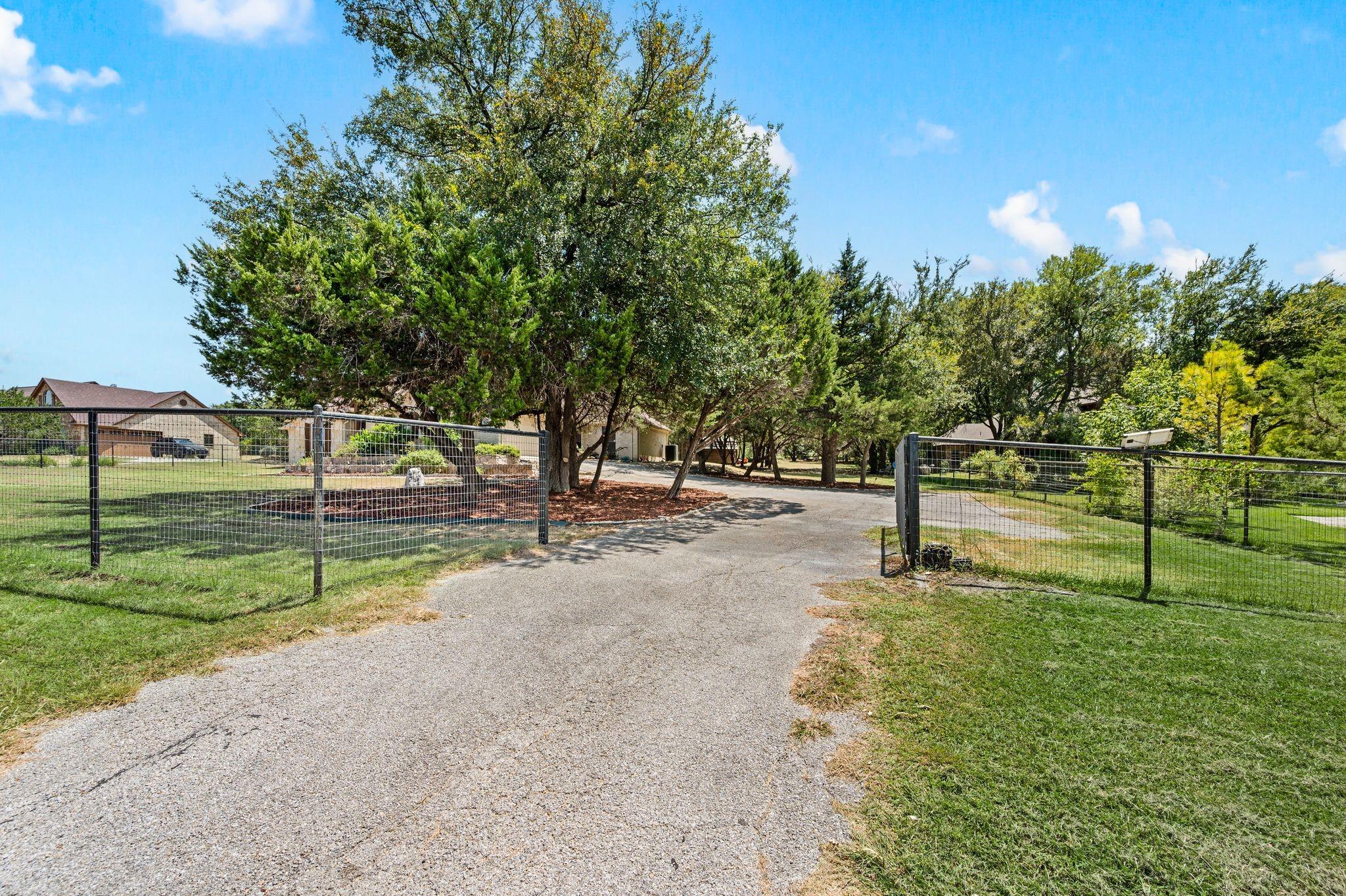 main property photo 34