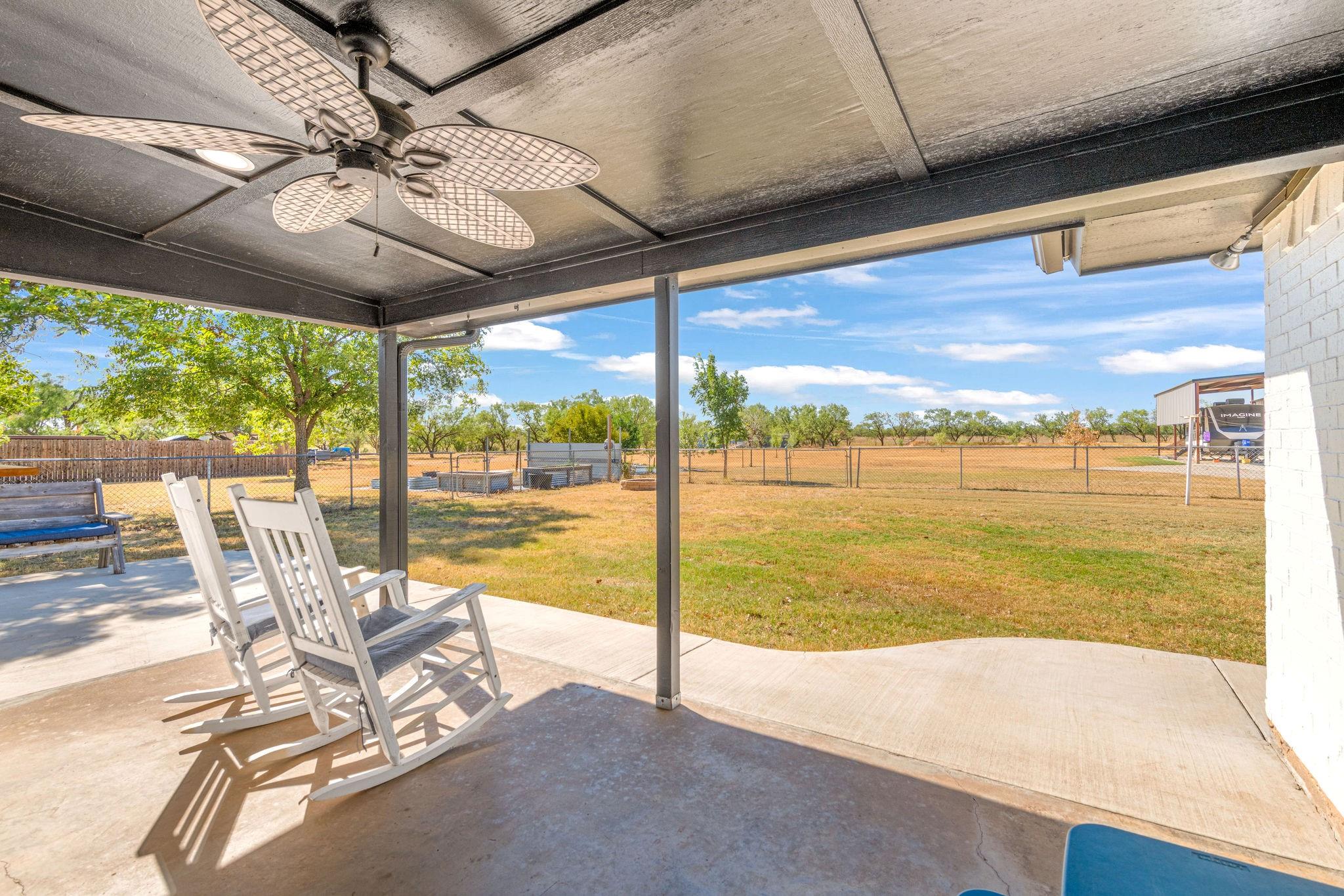 main property photo 29