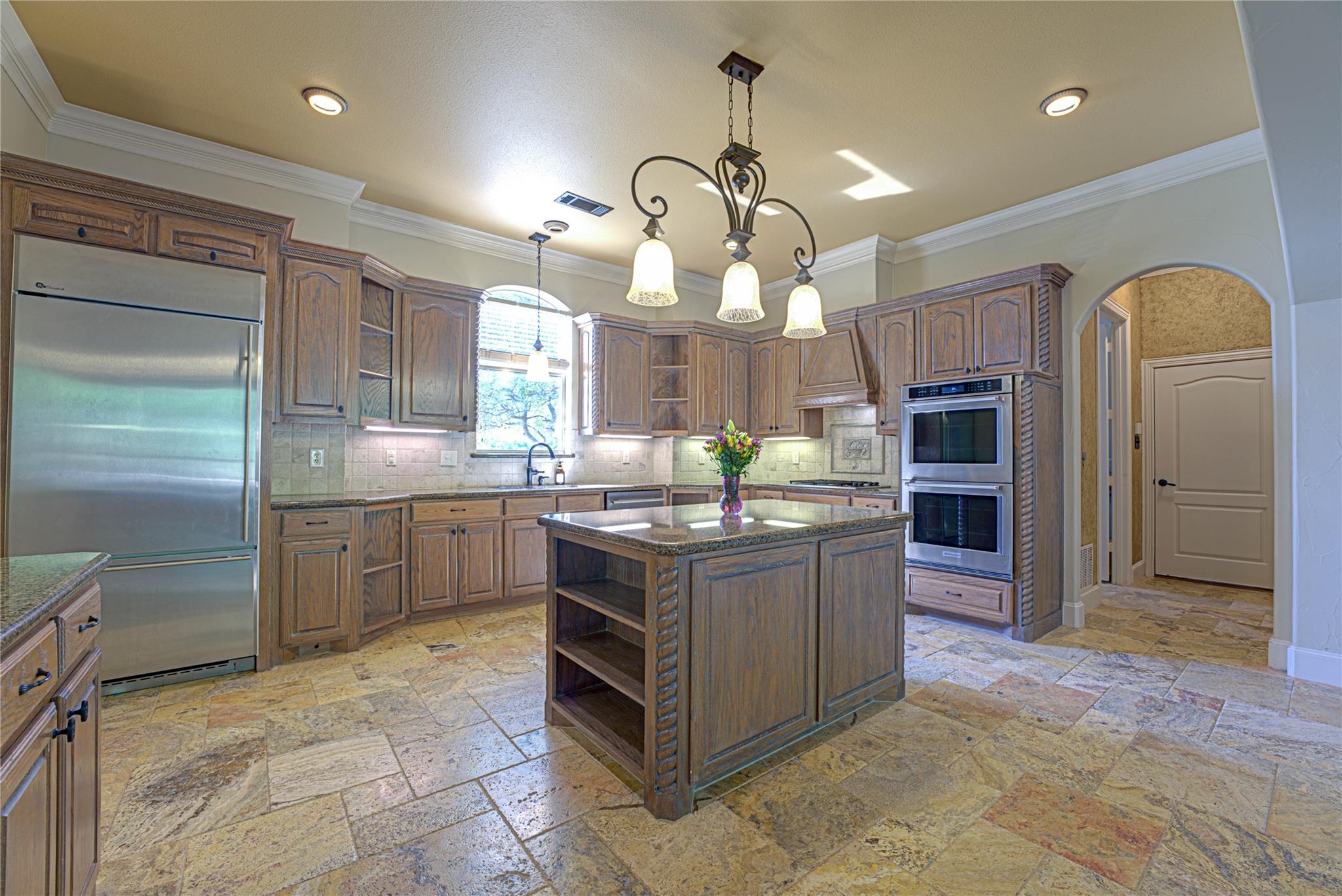 main property photo 9