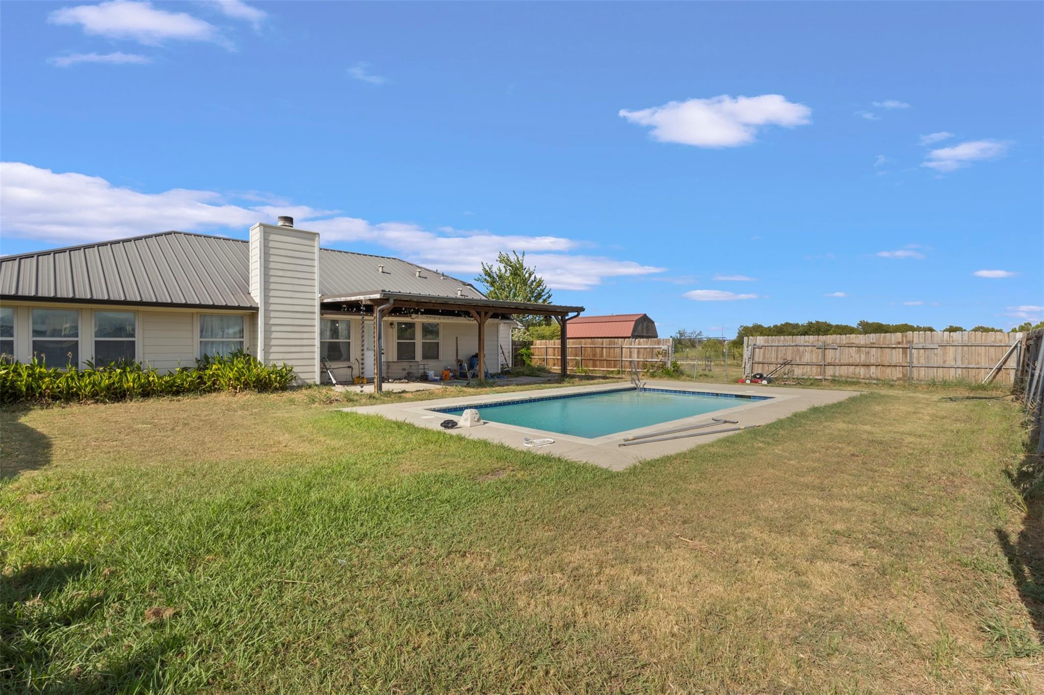 main property photo 29