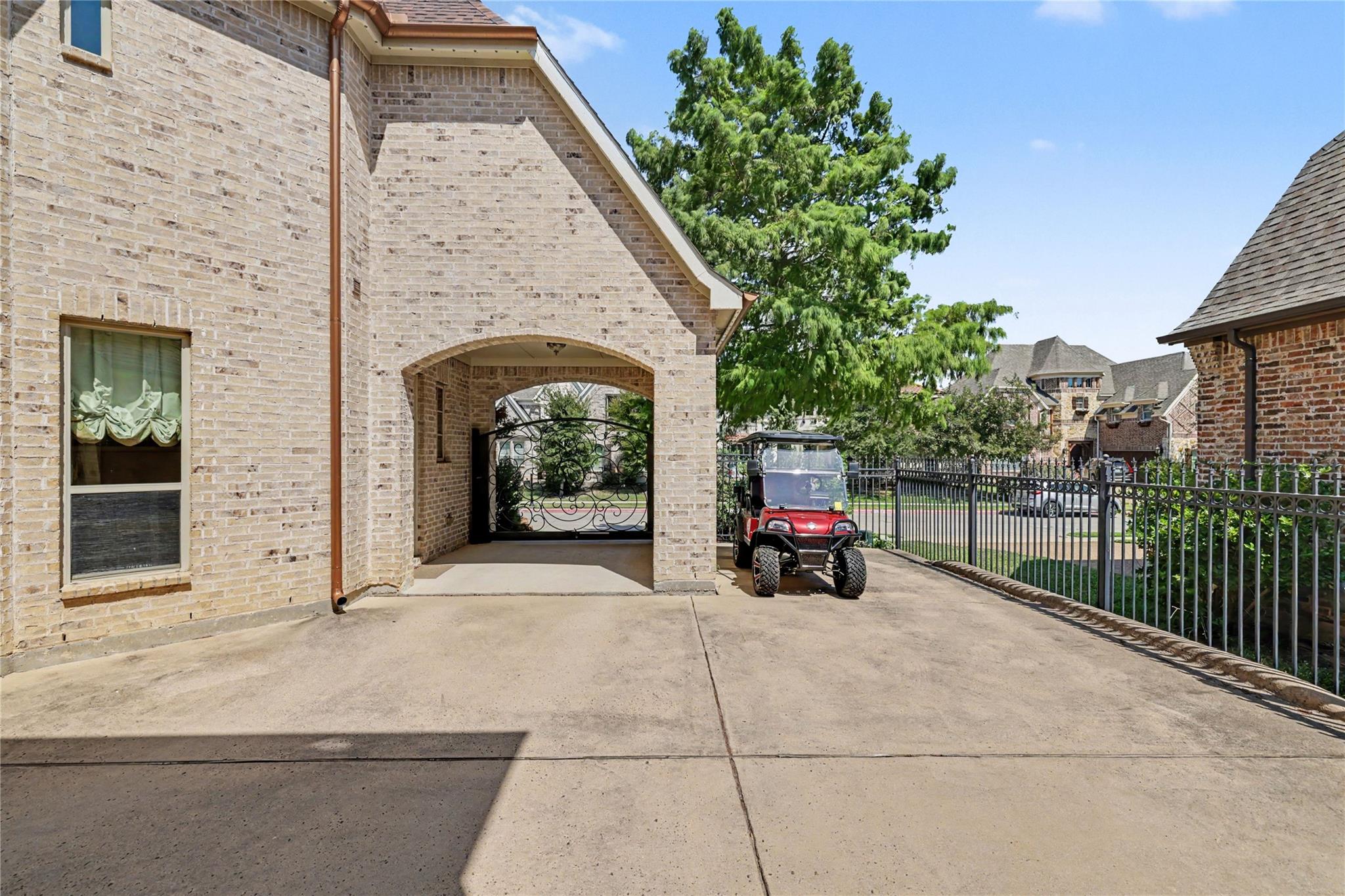 main property photo 35
