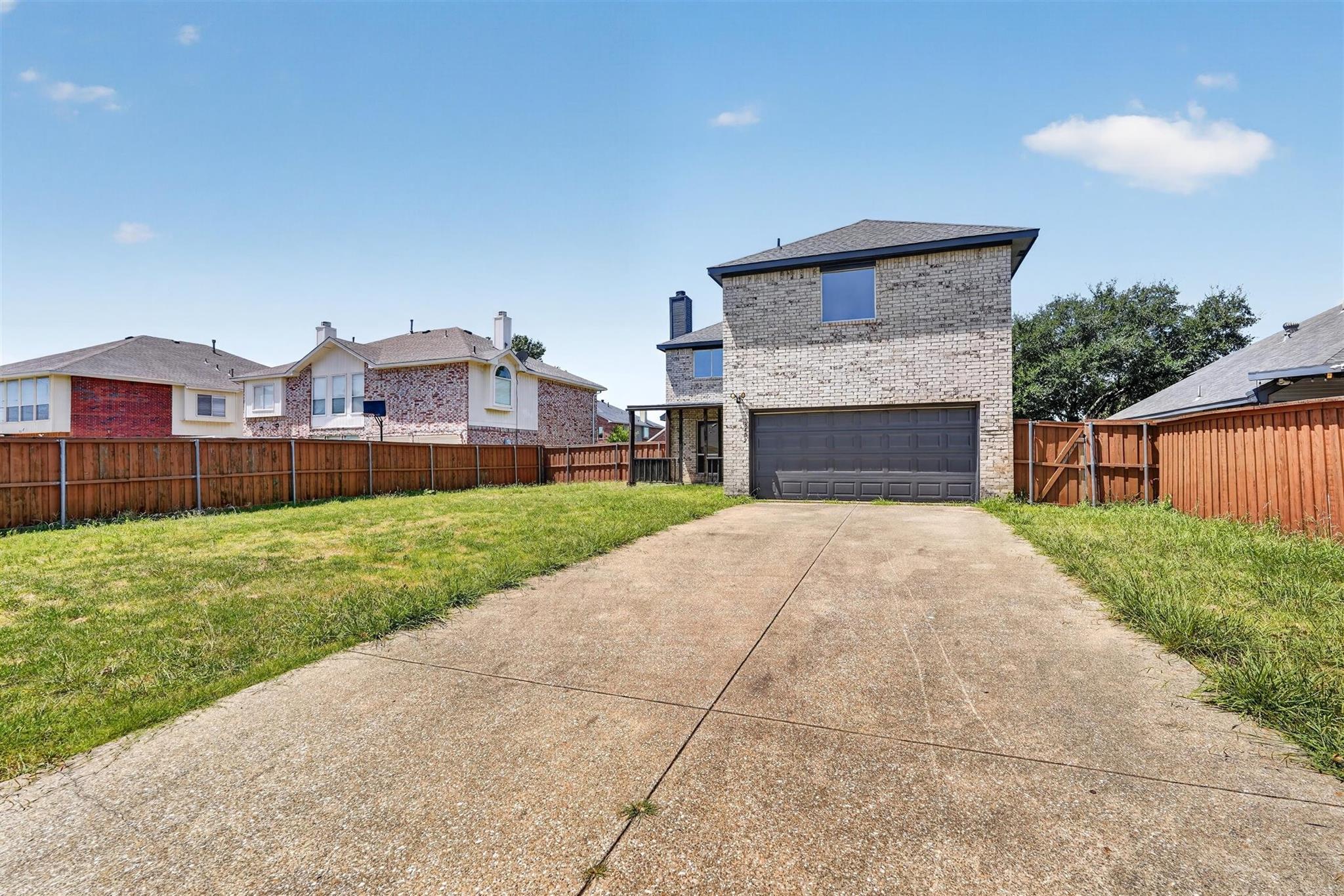 main property photo 28