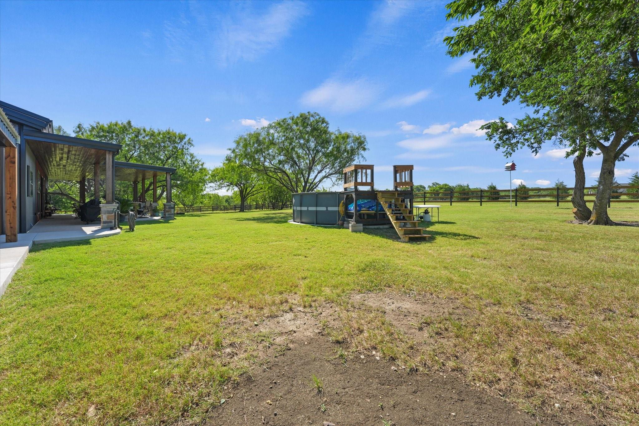 main property photo 27
