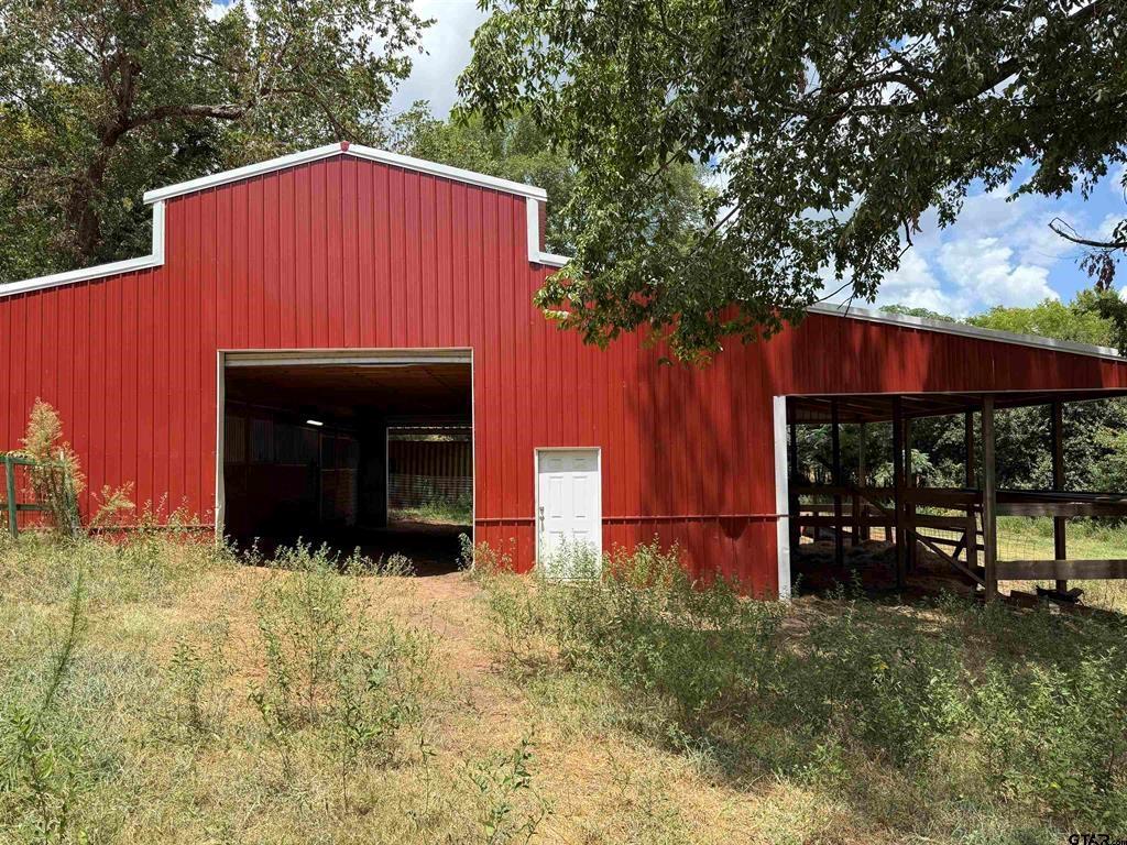 main property photo 22