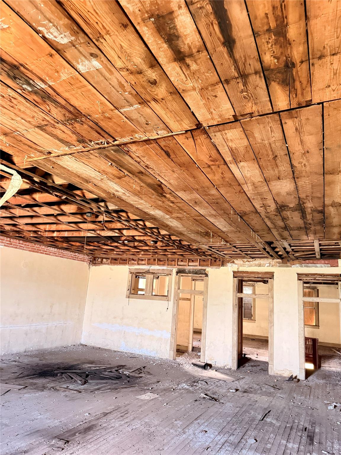 main property photo 14
