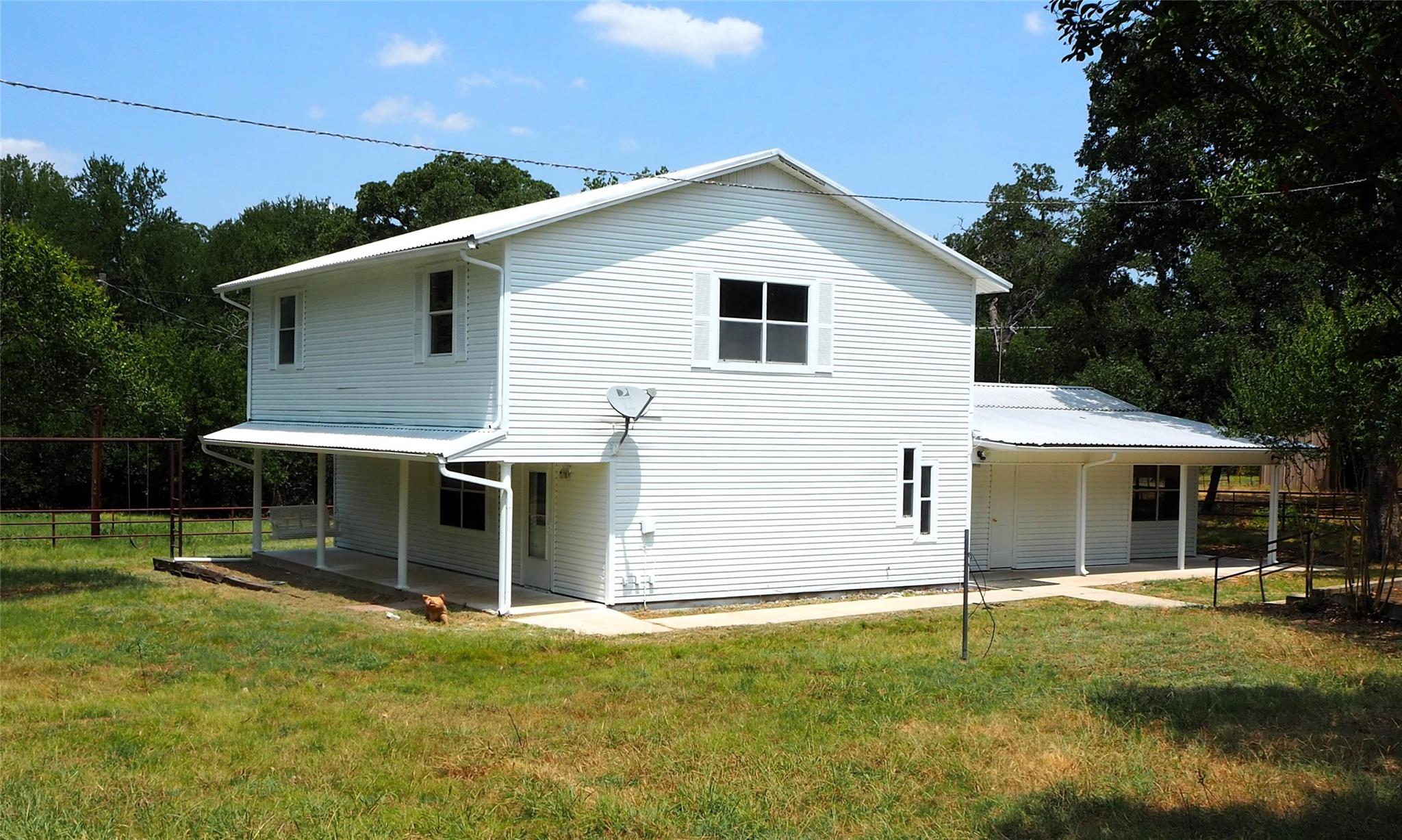 main property photo 3