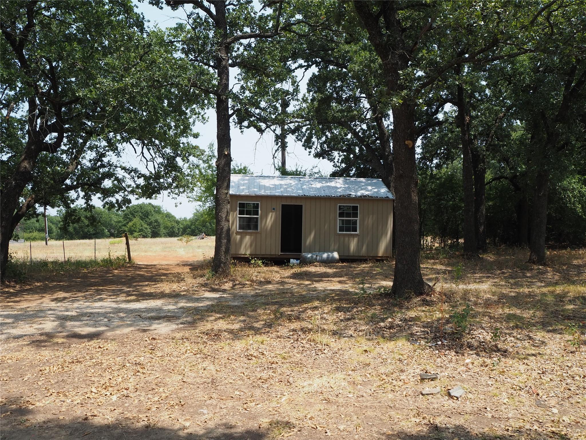 main property photo 31