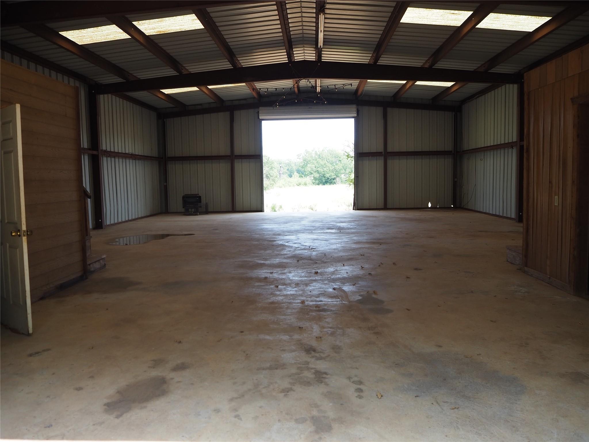 main property photo 33