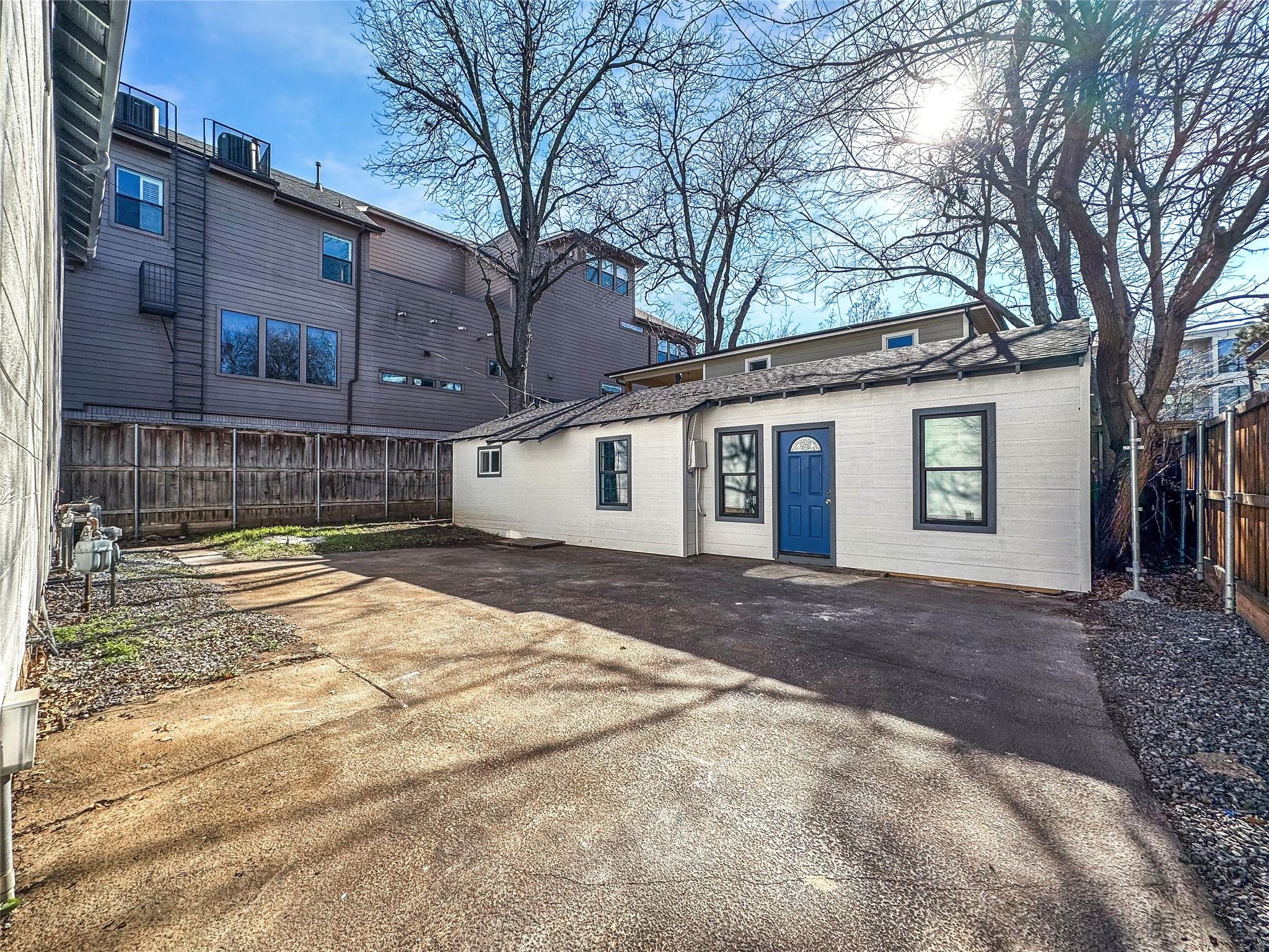 main property photo 34
