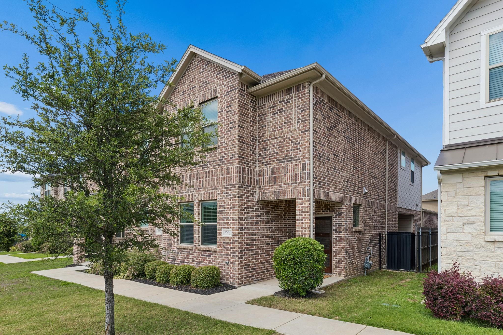 main property photo 18