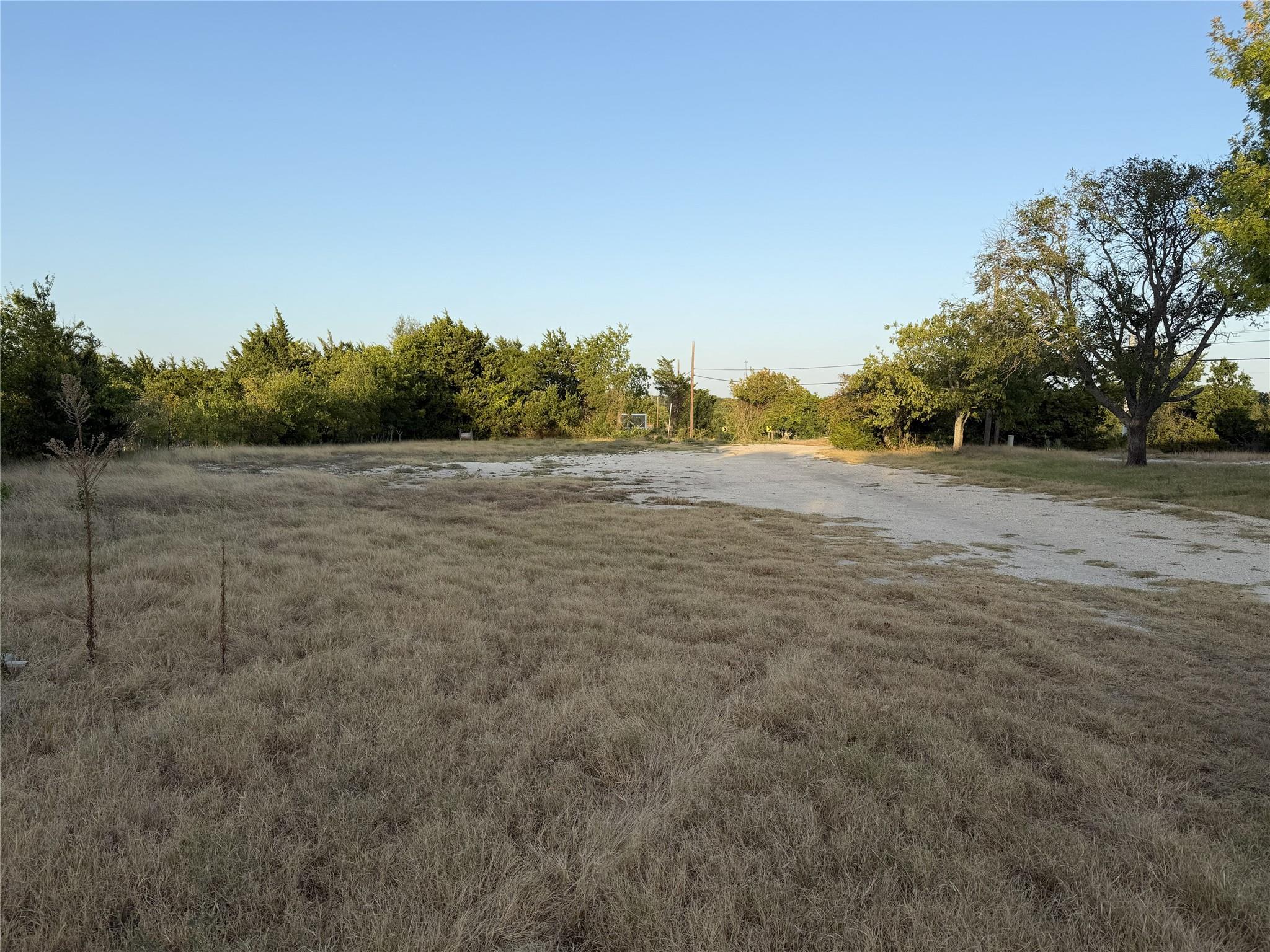 main property photo 13