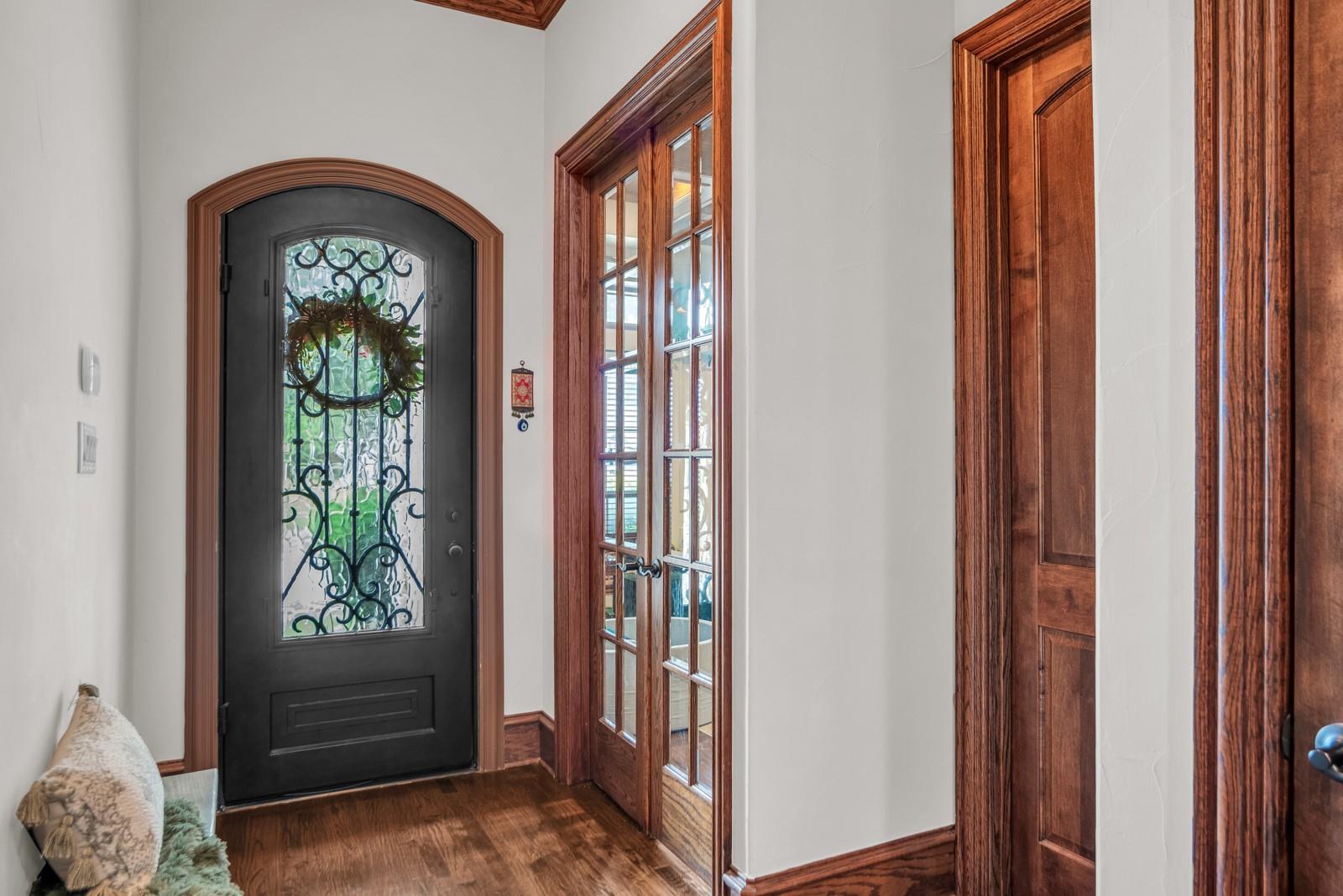 main property photo 5