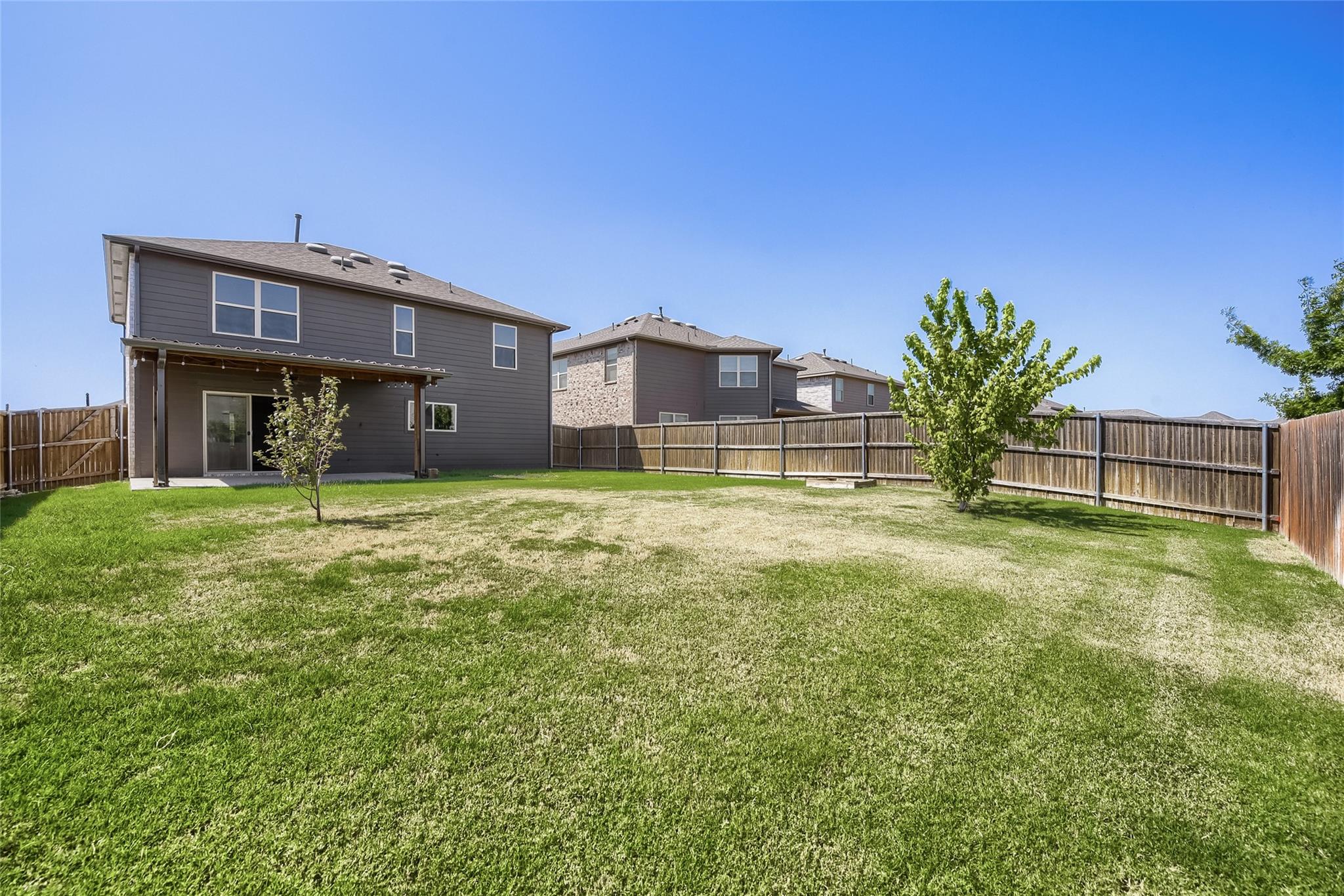 main property photo 26