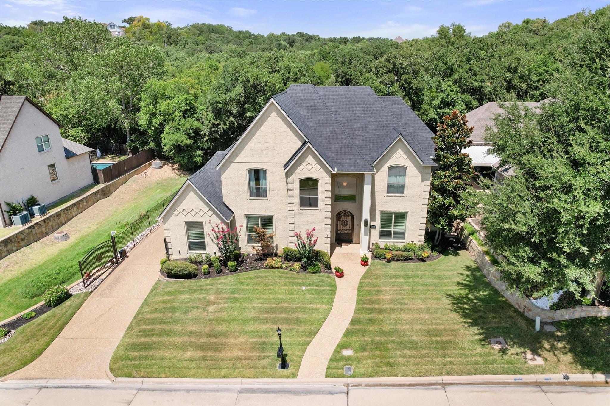 main property photo 38