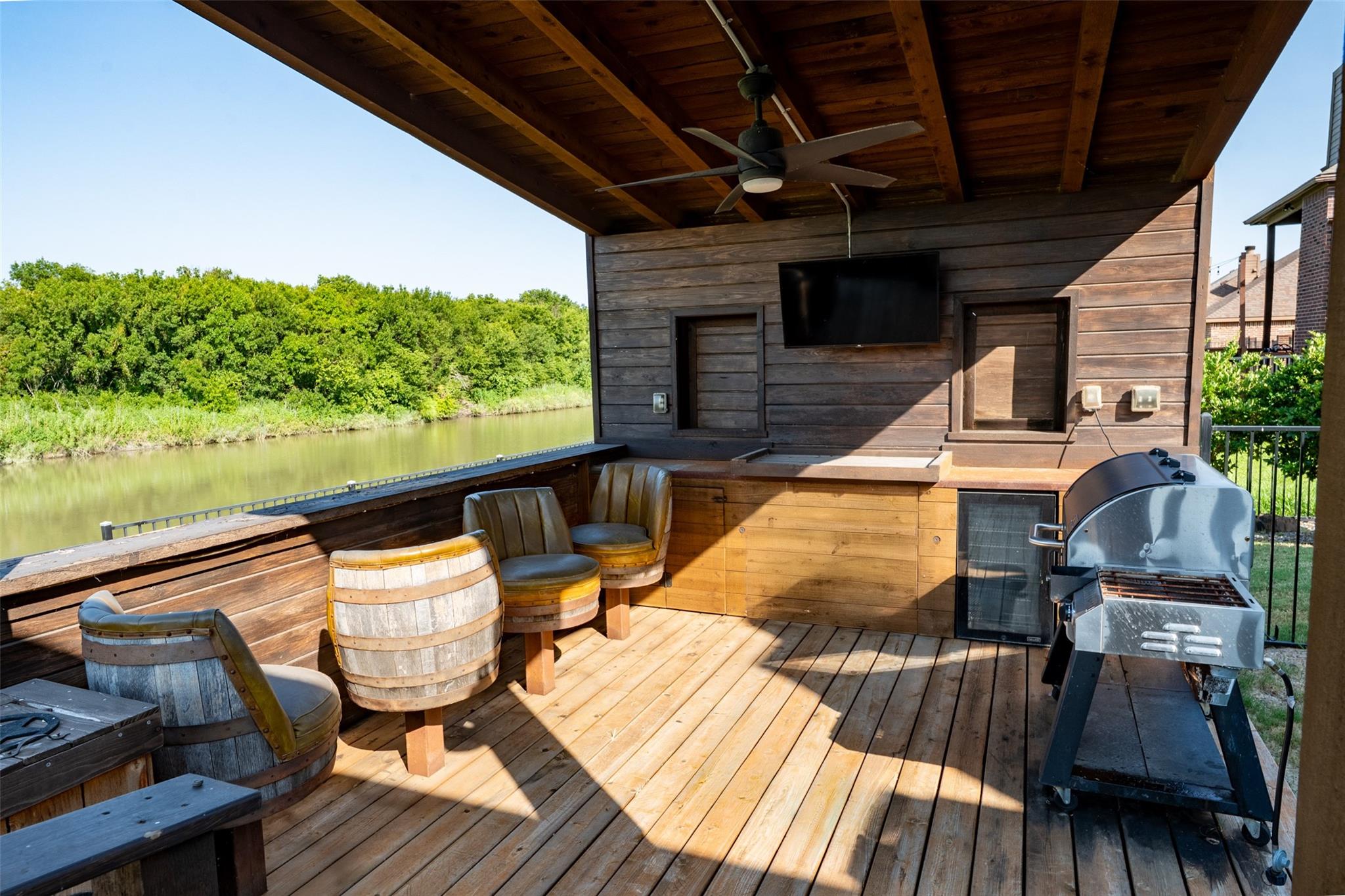 main property photo 21