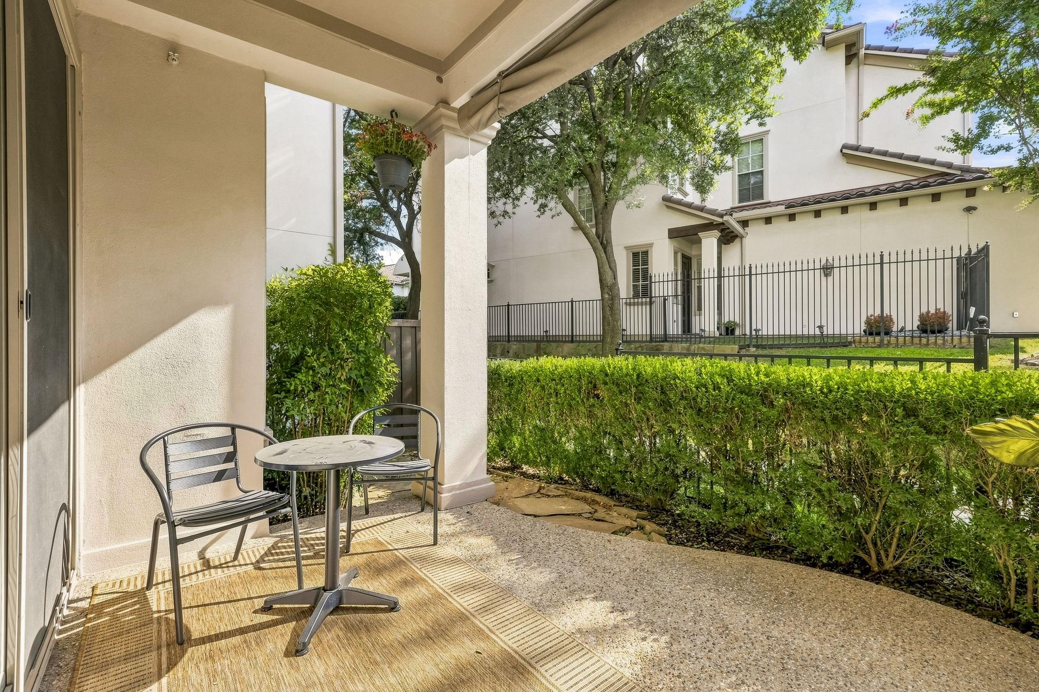 main property photo 28